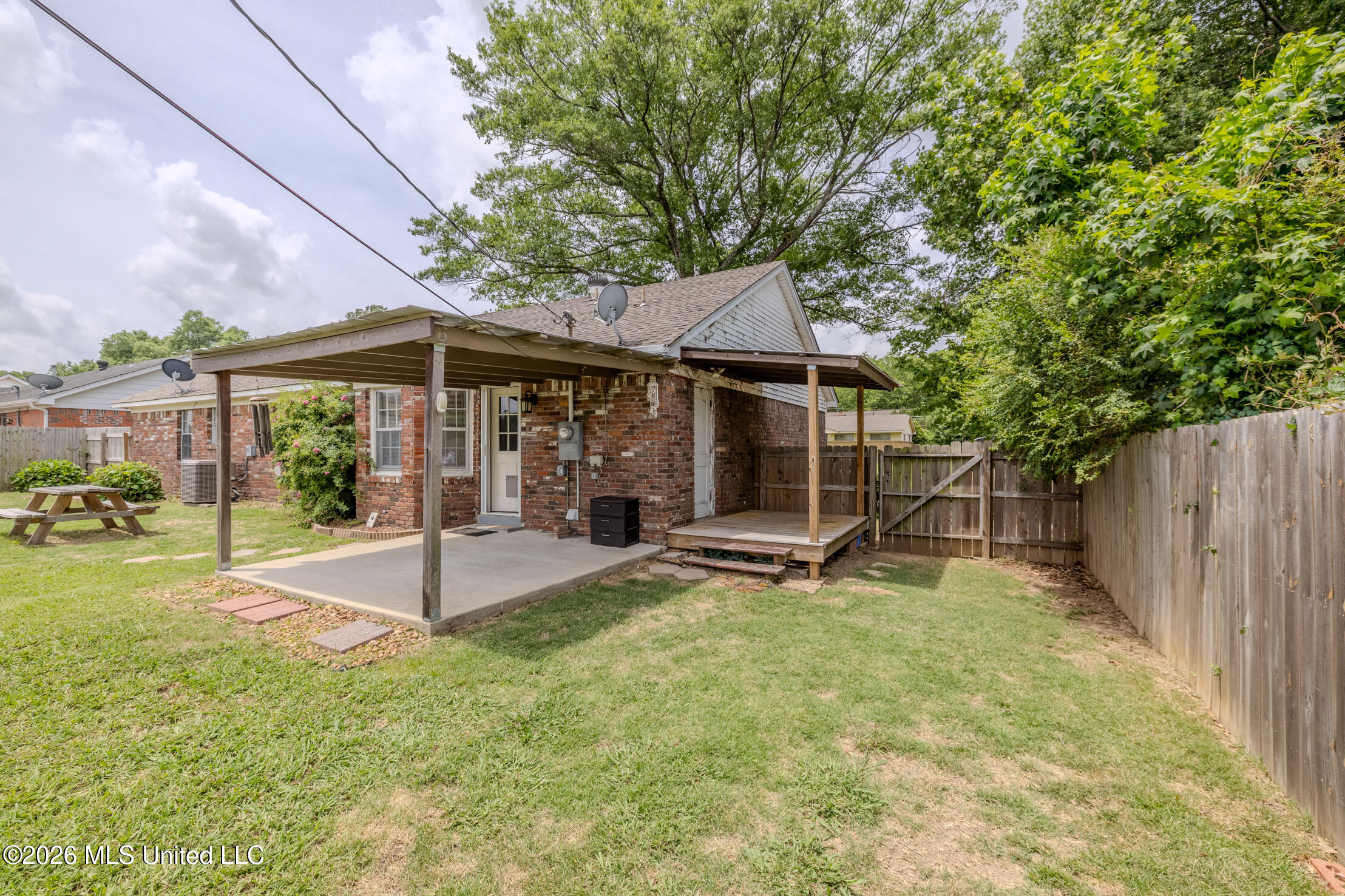 8874 Chesterfield Drive Property Photo 17