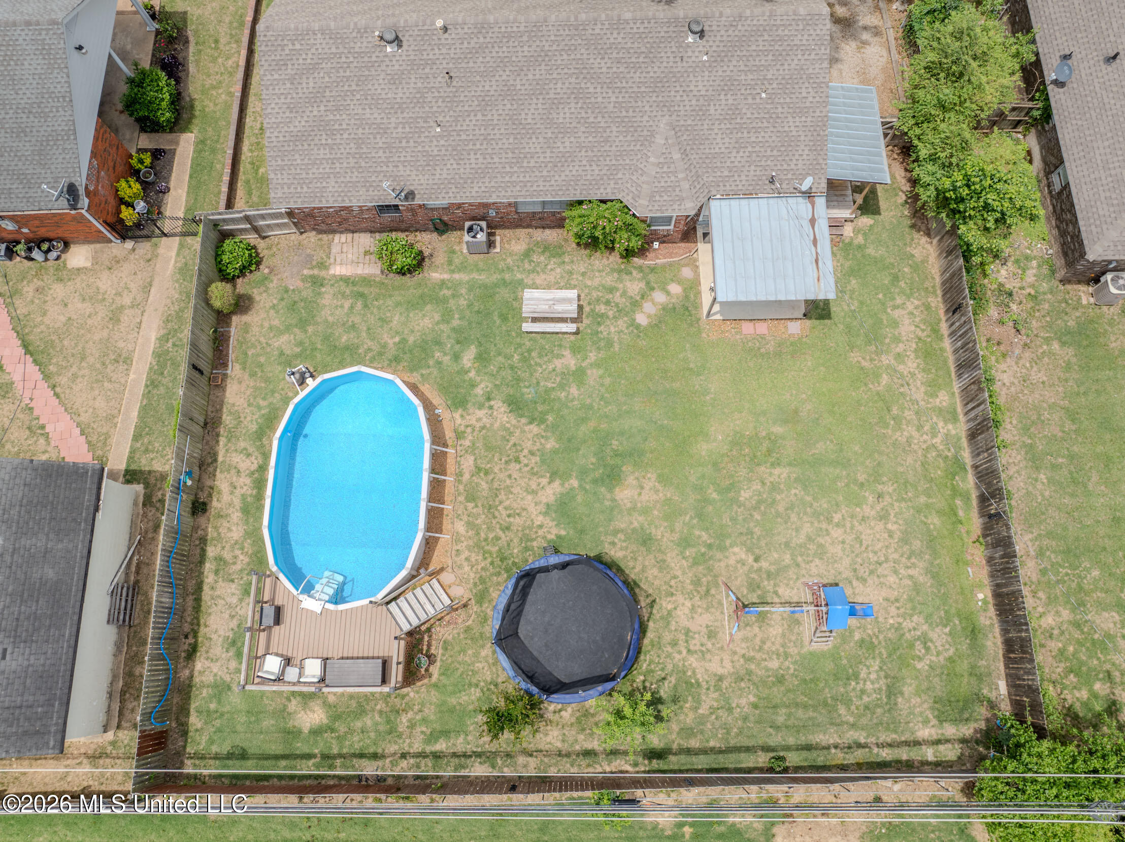 8874 Chesterfield Drive Property Photo 18