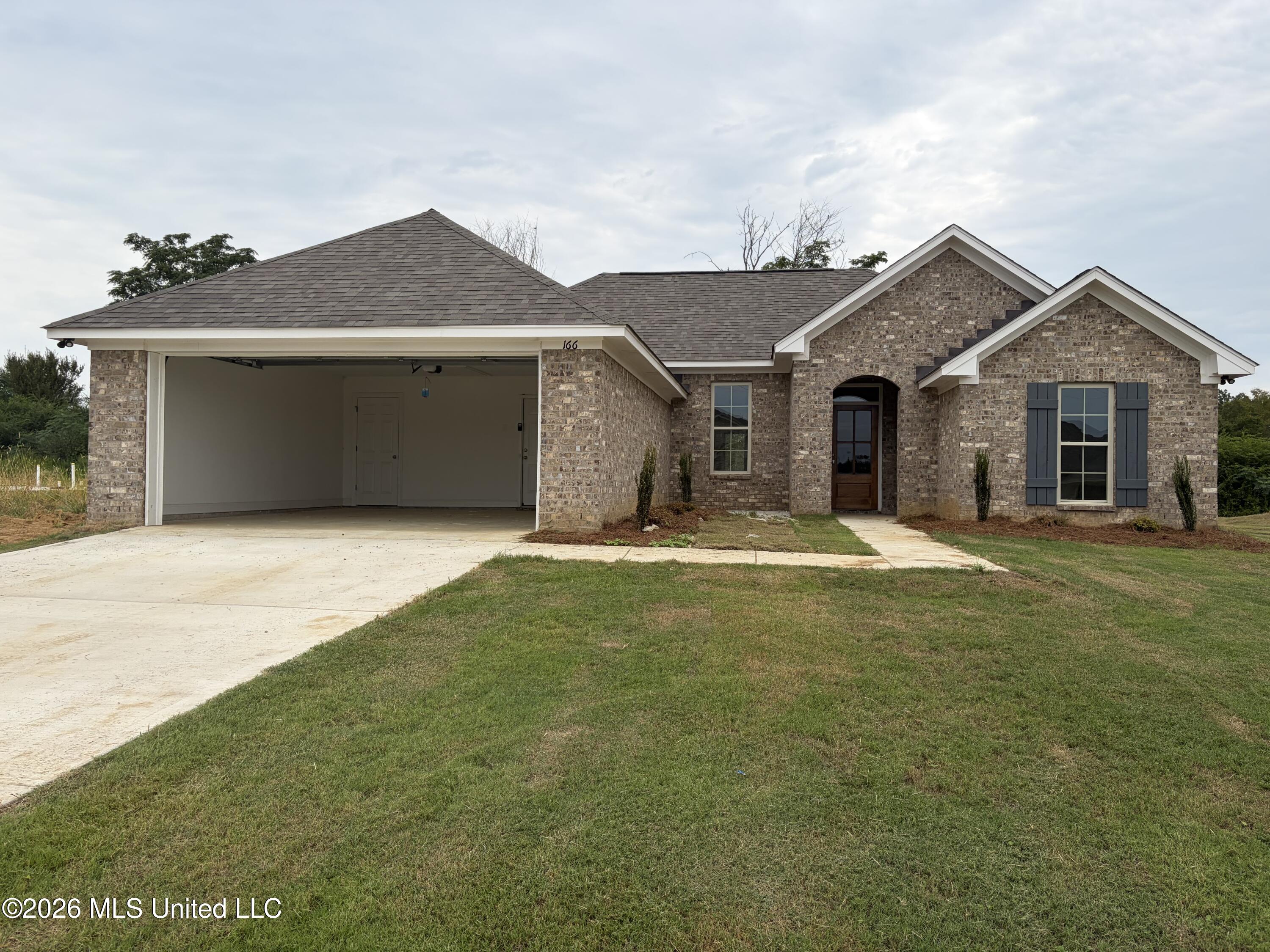 166 Madisonville Drive Property Photo 1
