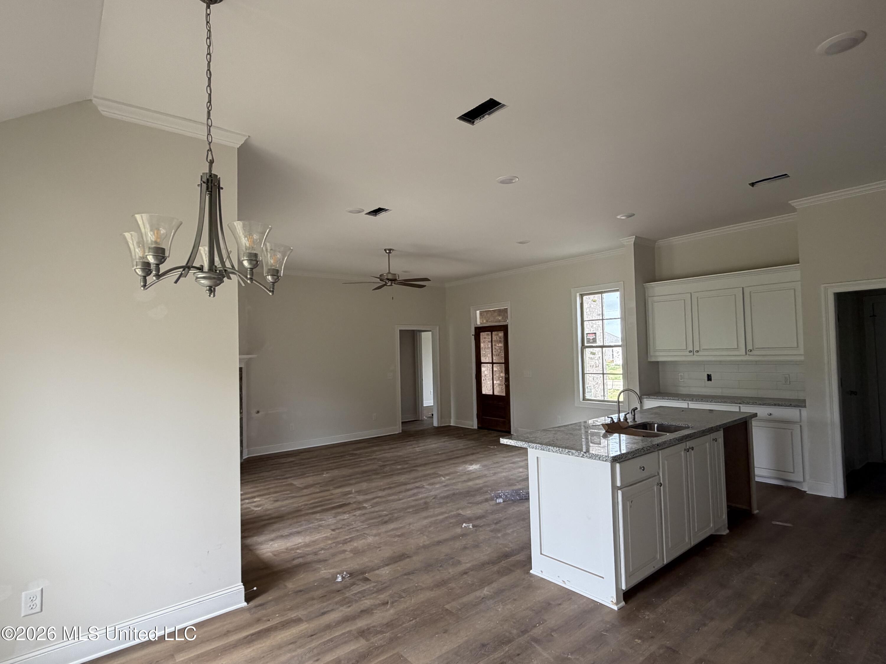 166 Madisonville Drive Property Photo 5