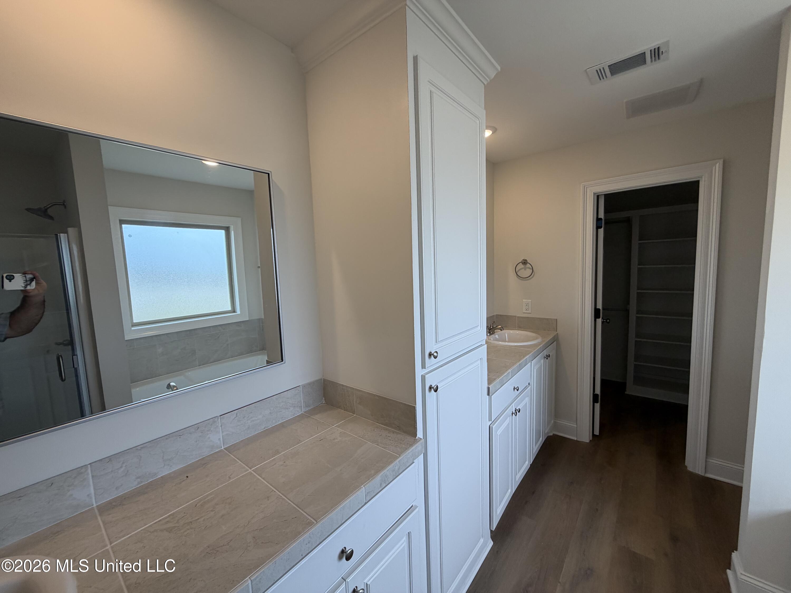 166 Madisonville Drive Property Photo 8