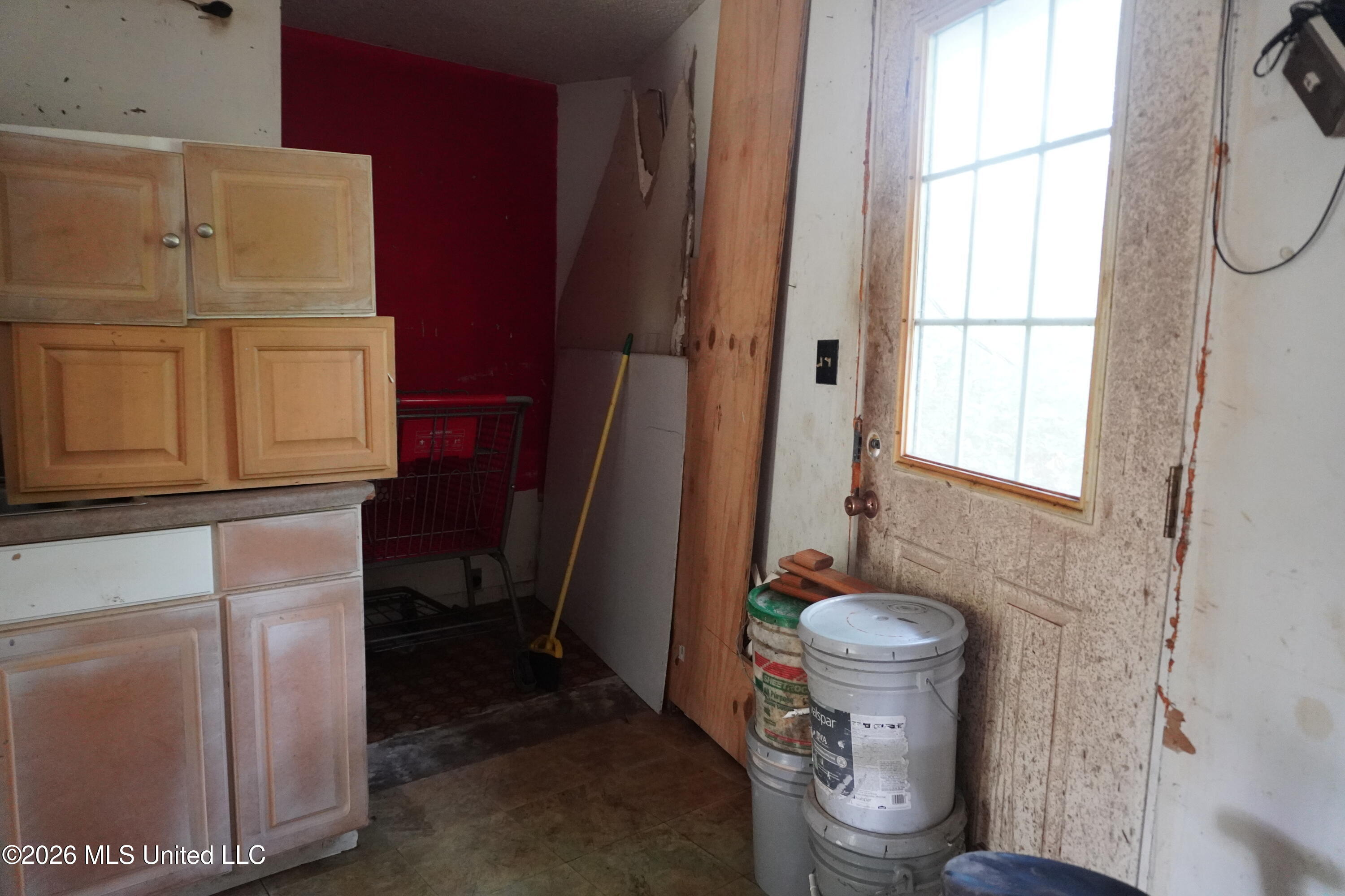 1914 48th Avenue Property Photo 4