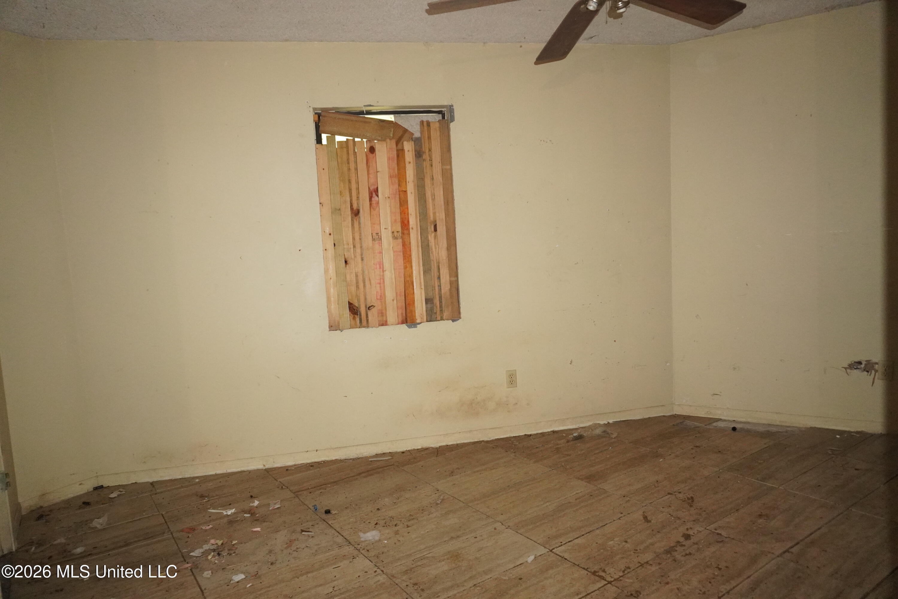 1914 48th Avenue Property Photo 11