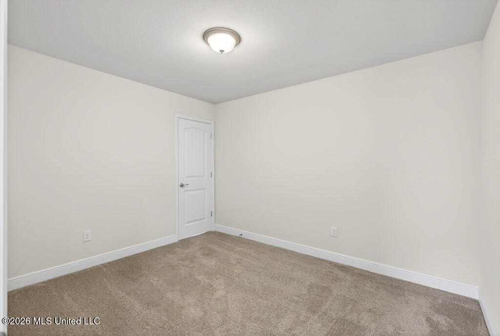 14033 Fox Hill Drive Property Photo 18