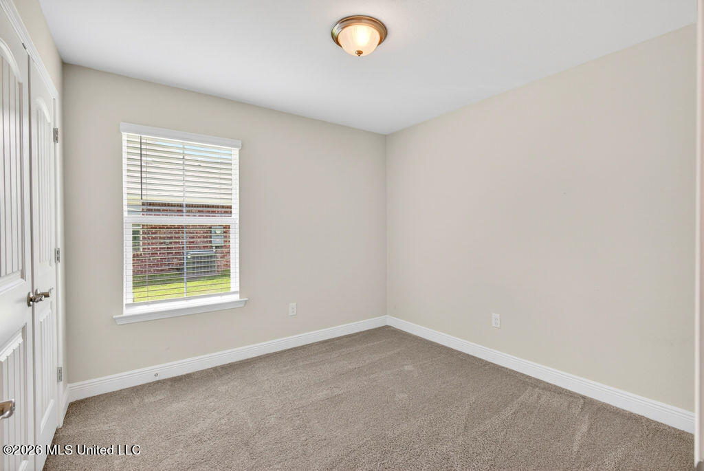 14033 Fox Hill Drive Property Photo 19