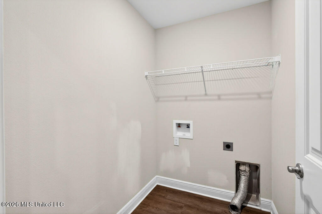 14033 Fox Hill Drive Property Photo 21