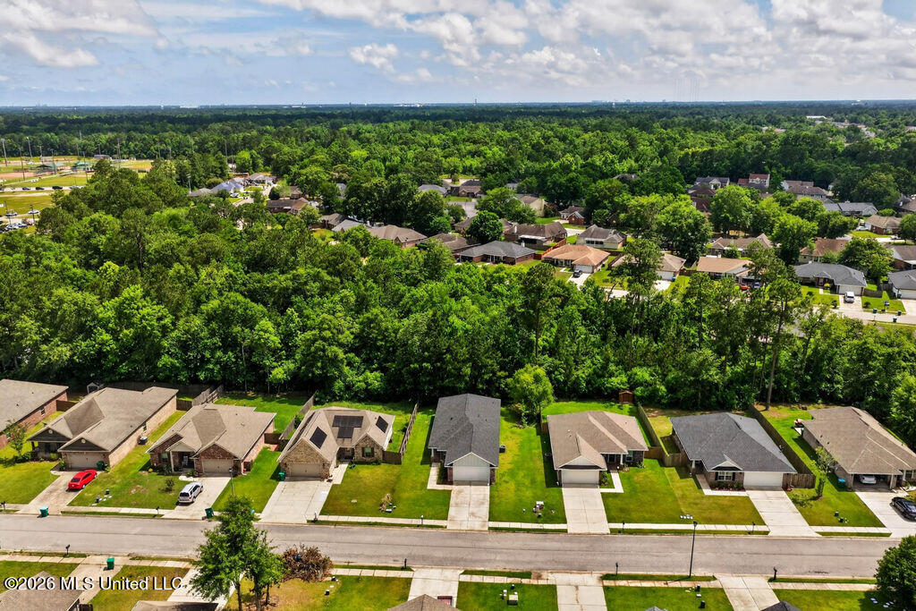 14033 Fox Hill Drive Property Photo 26