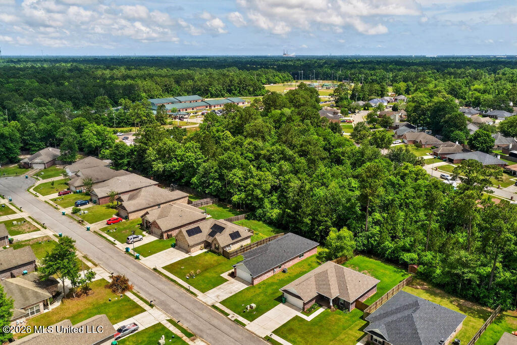 14033 Fox Hill Drive Property Photo 27