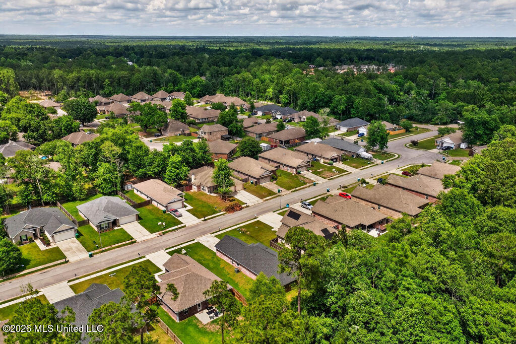 14033 Fox Hill Drive Property Photo 28