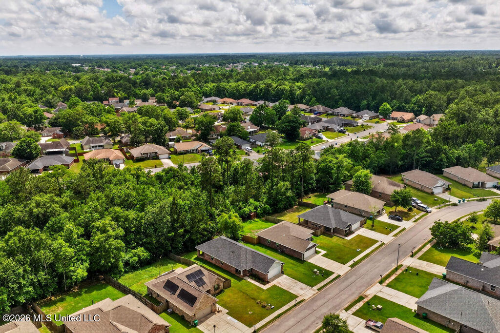 14033 Fox Hill Drive Property Photo 30