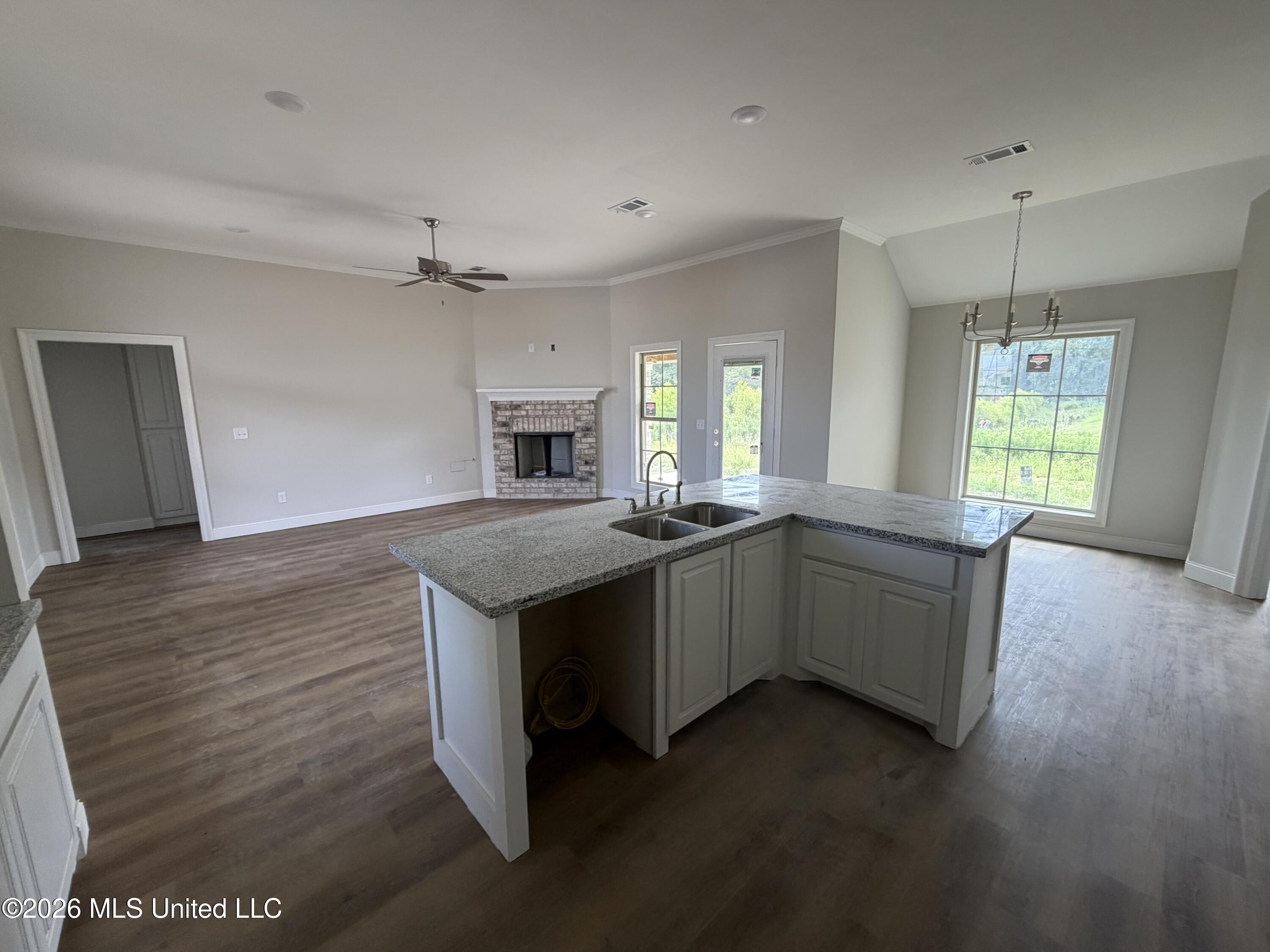 146 Madisonville Drive Property Photo 3