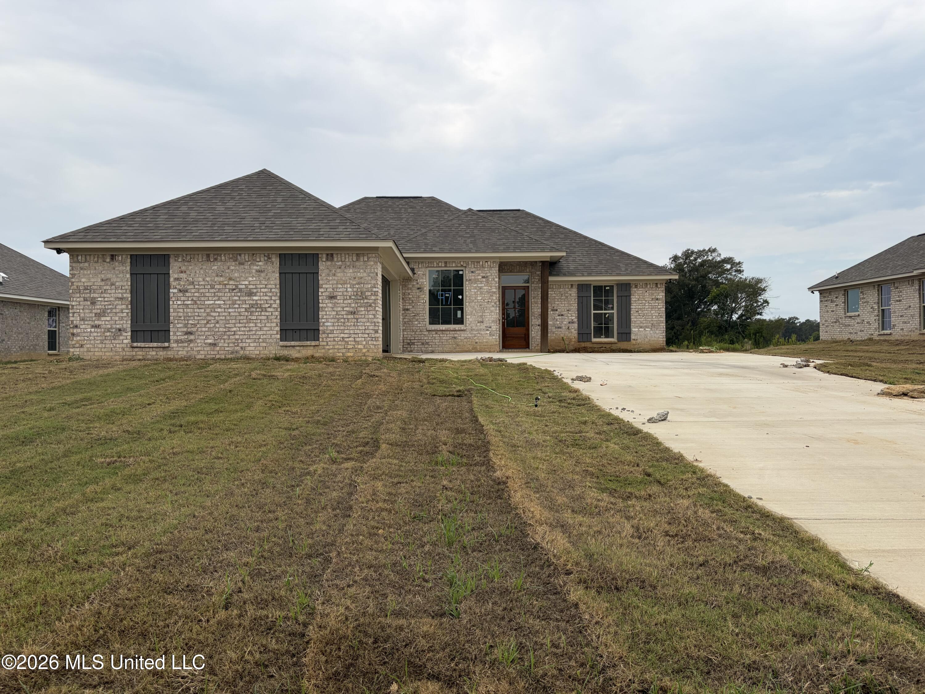 165 Madisonville Drive Property Photo 1