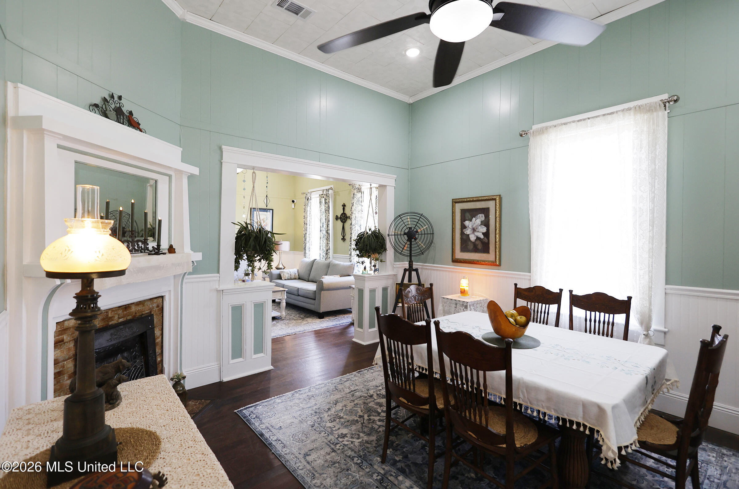 723 Delaware Avenue Property Photo 4