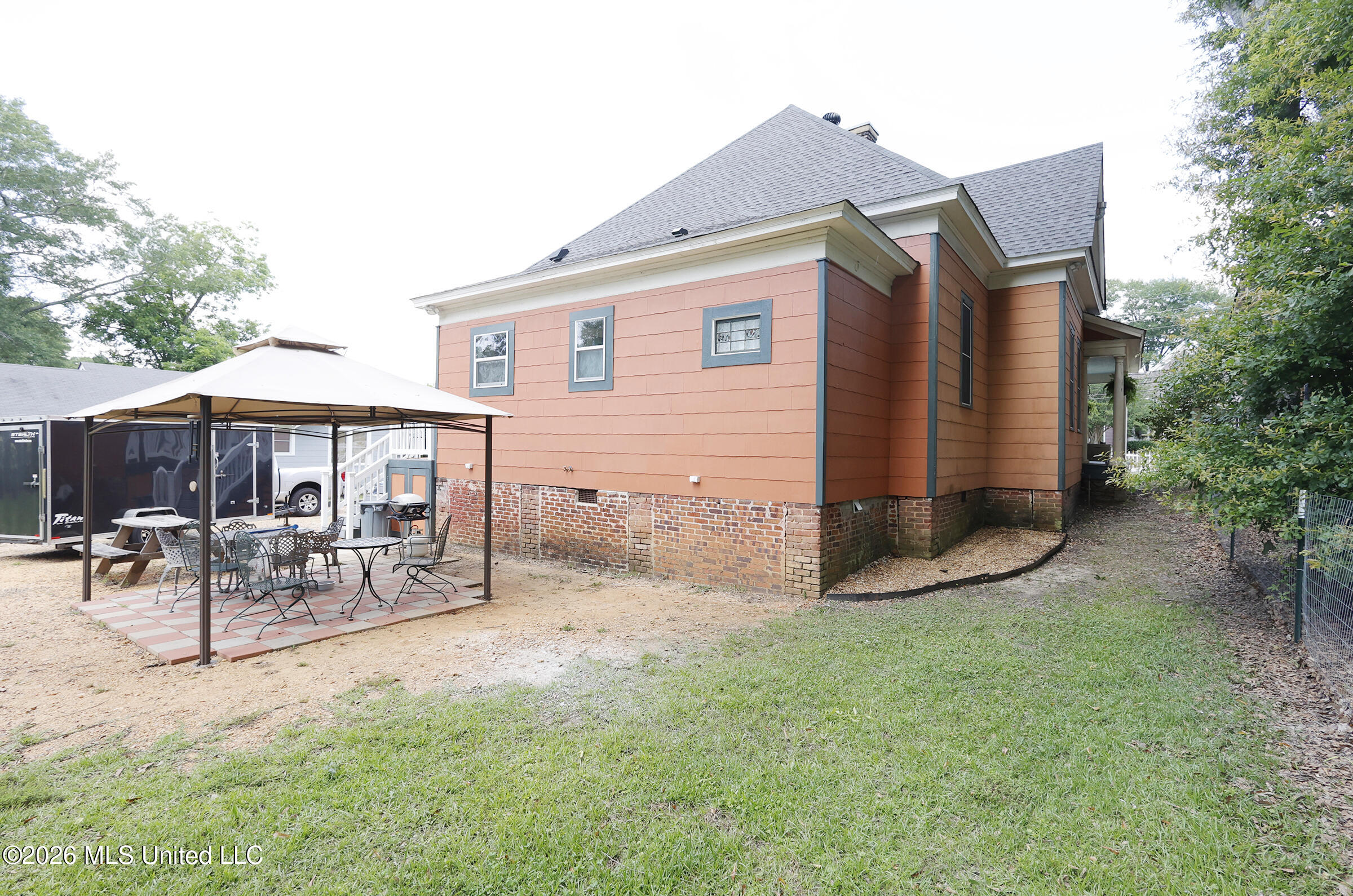 723 Delaware Avenue Property Photo 31