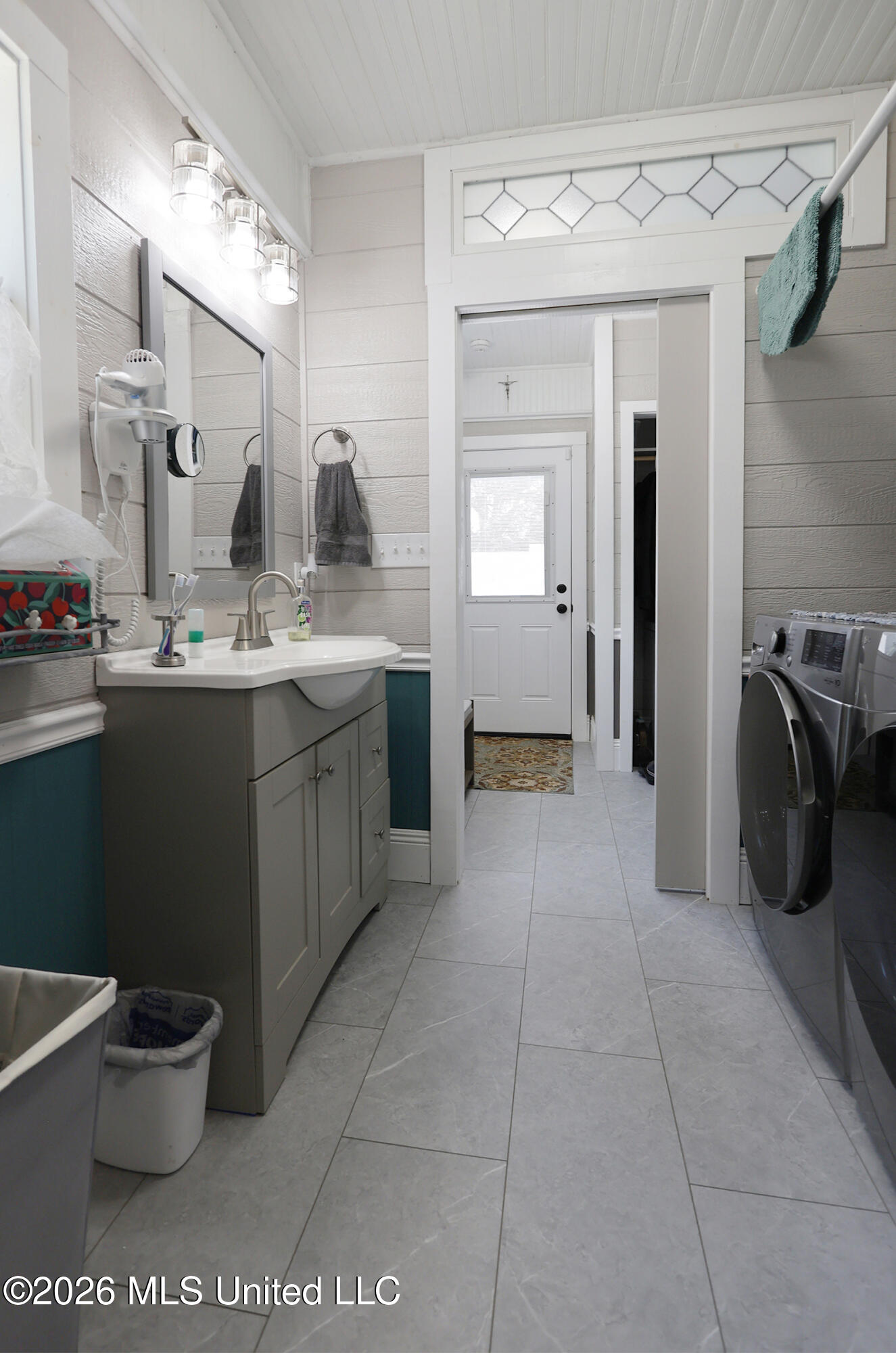 723 Delaware Avenue Property Photo 46