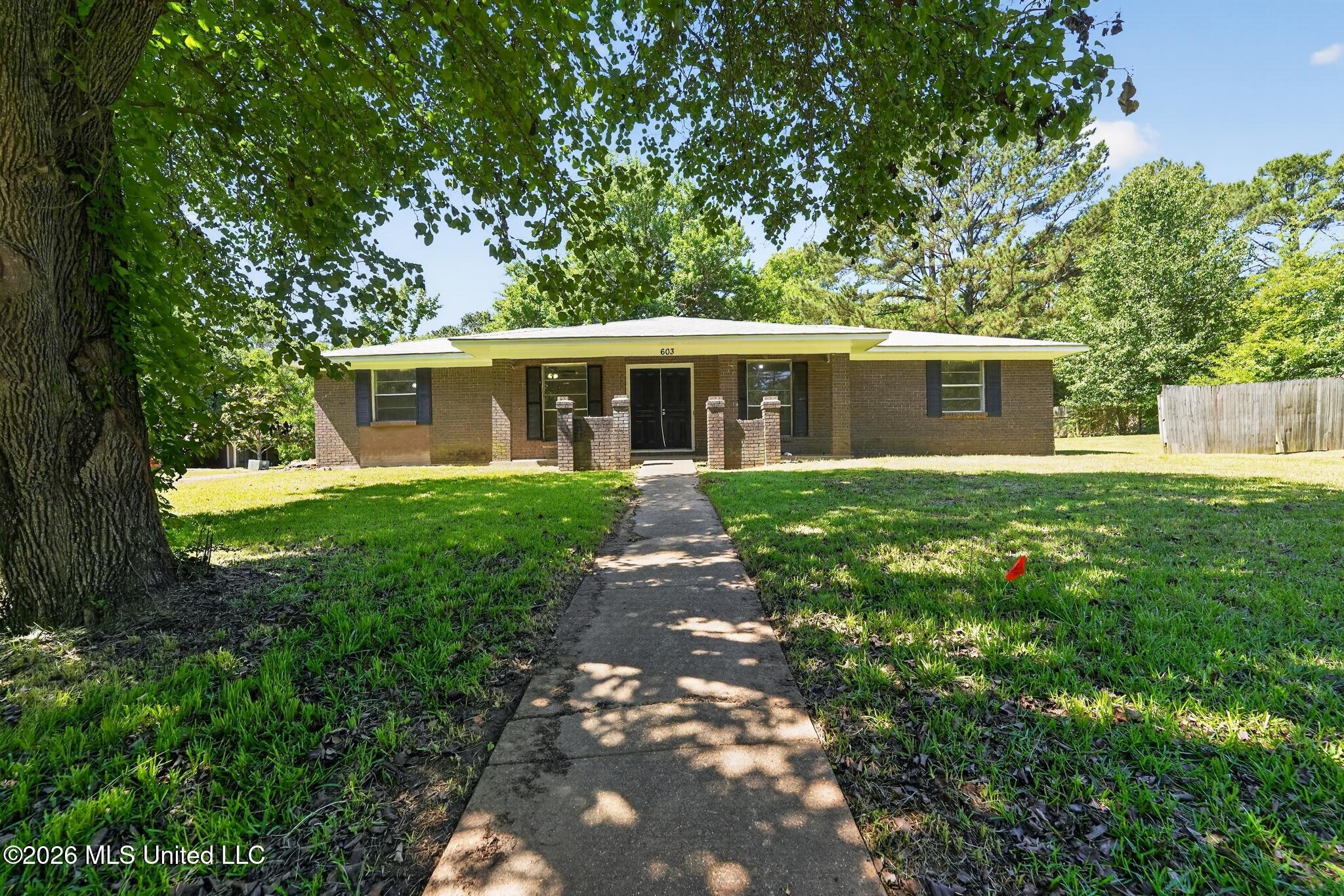 603 Chelsea Drive Property Photo 5