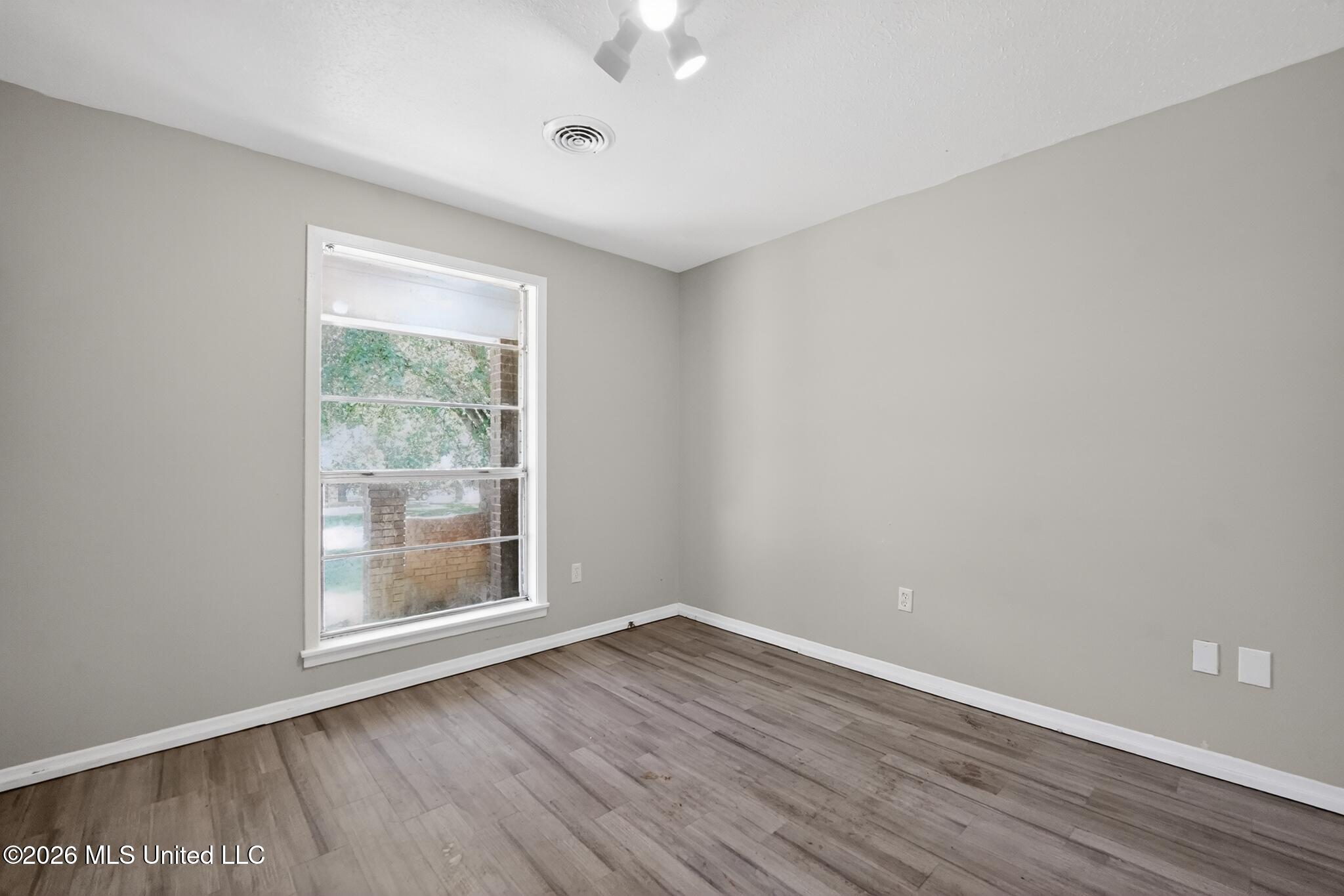 603 Chelsea Drive Property Photo 11