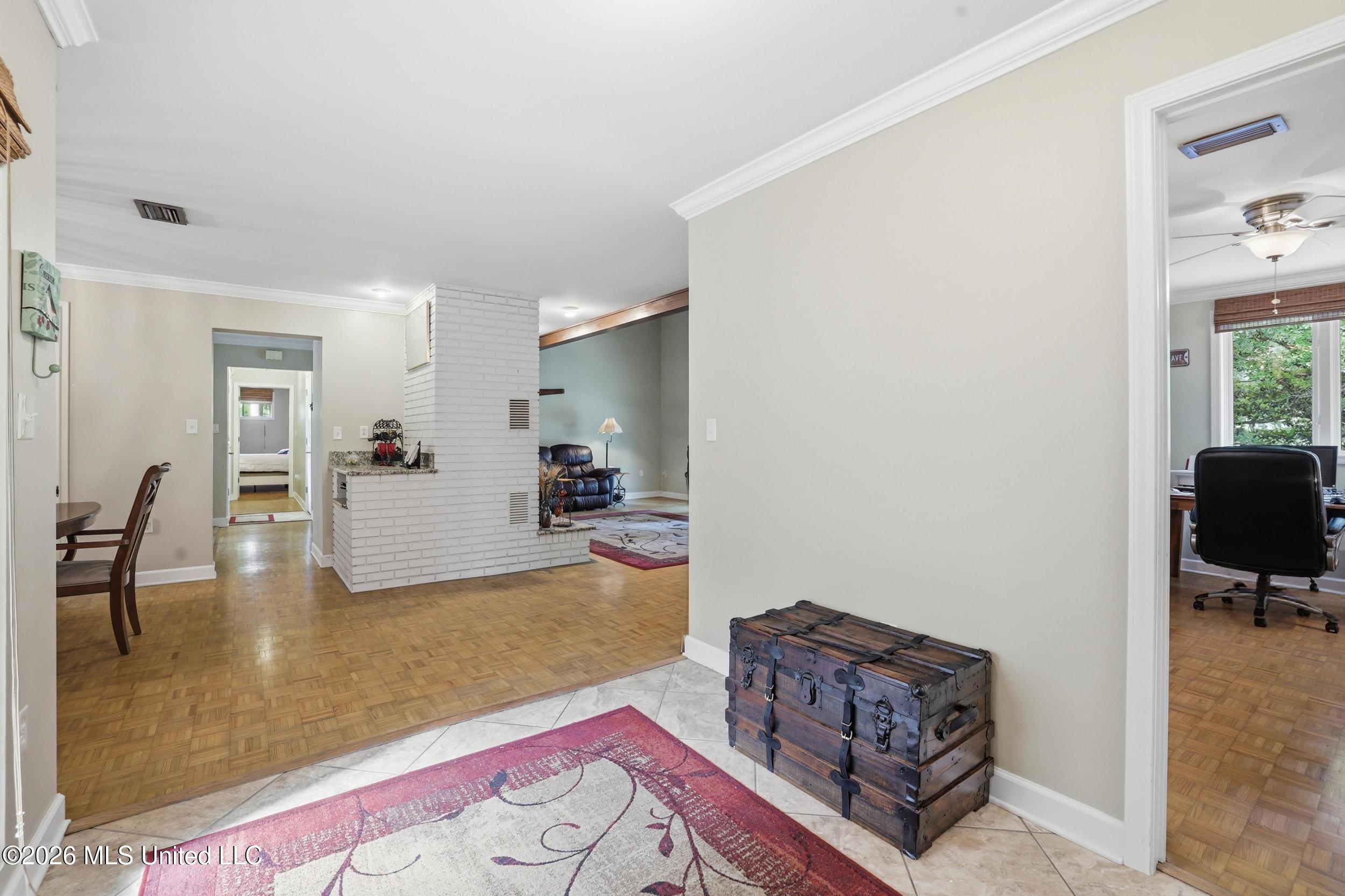 6825 Shore Drive Property Photo 8