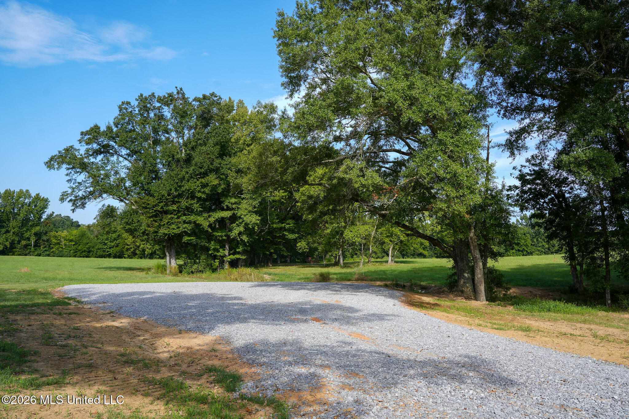 Grand Oaks Way Property Photo 2