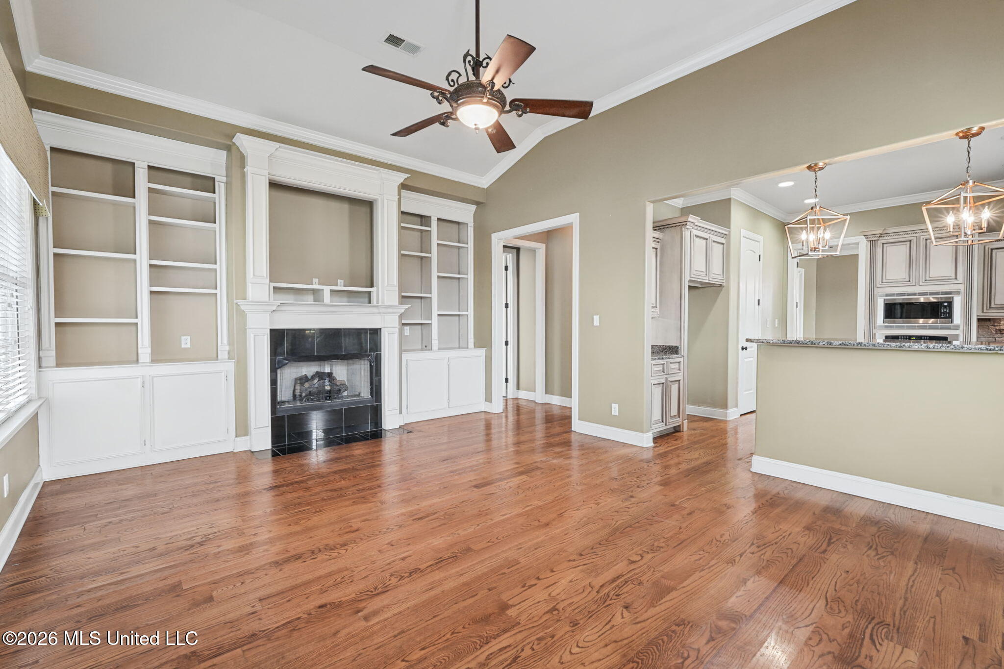 3111 W Beauvoir Place Property Photo 4