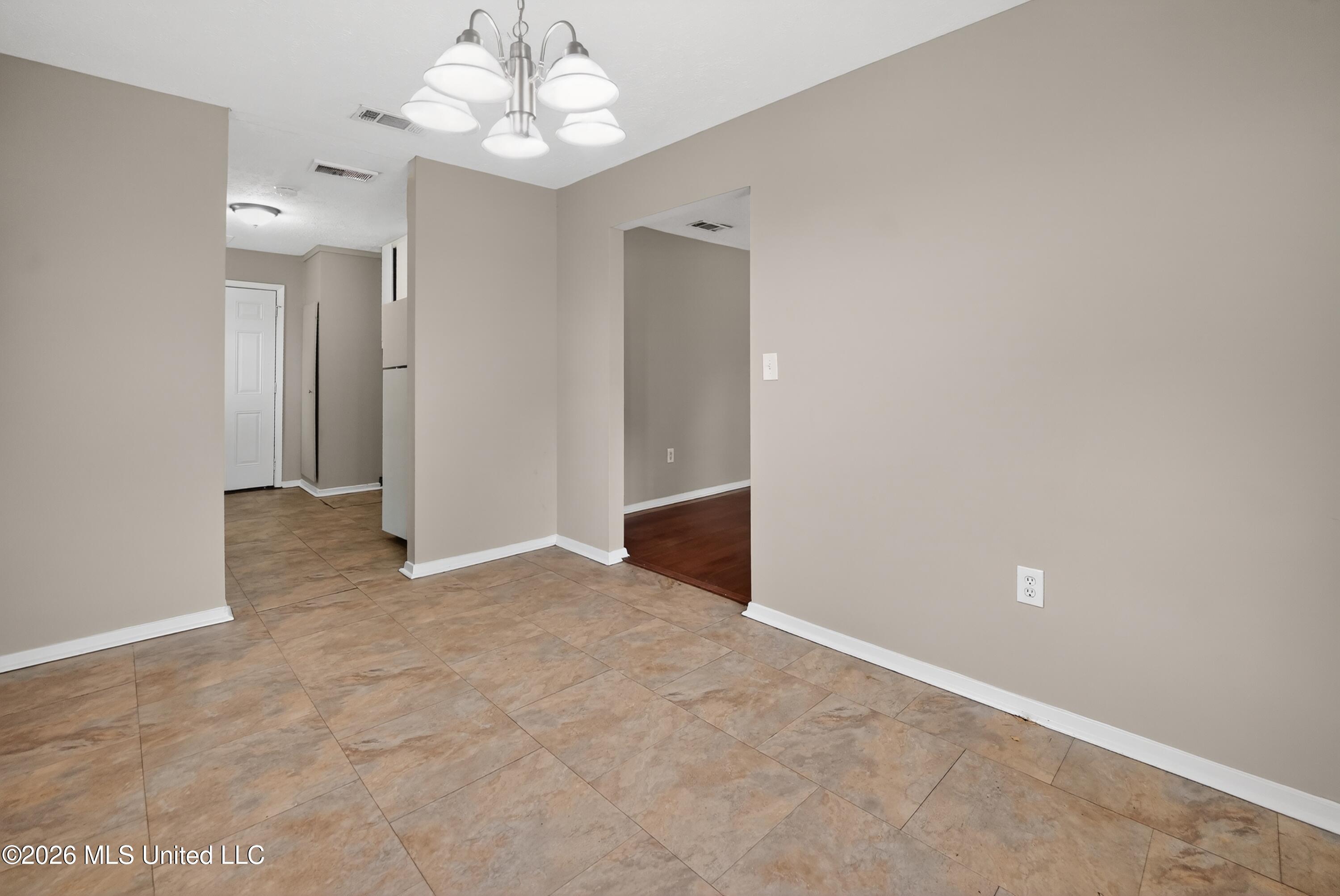 1220 Deeb Street Property Photo 10