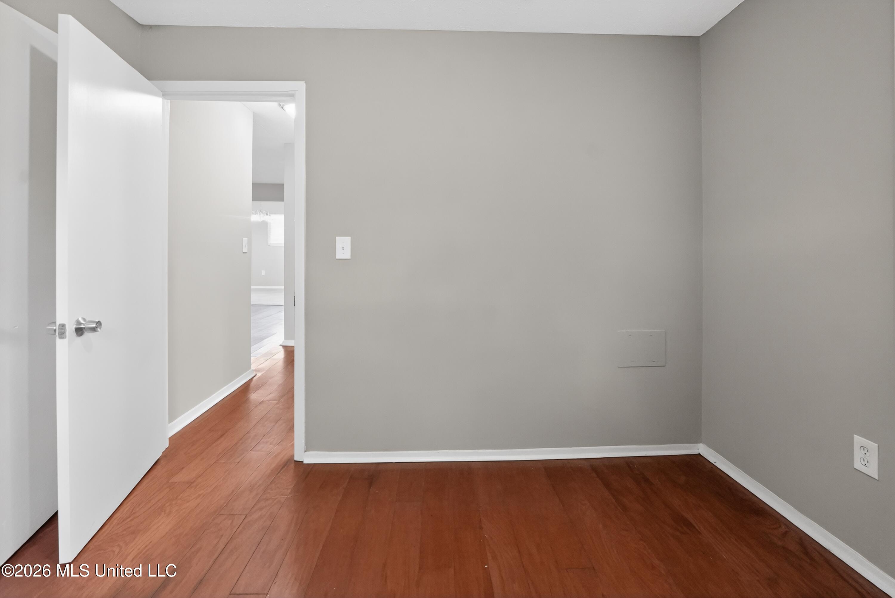 1220 Deeb Street Property Photo 13