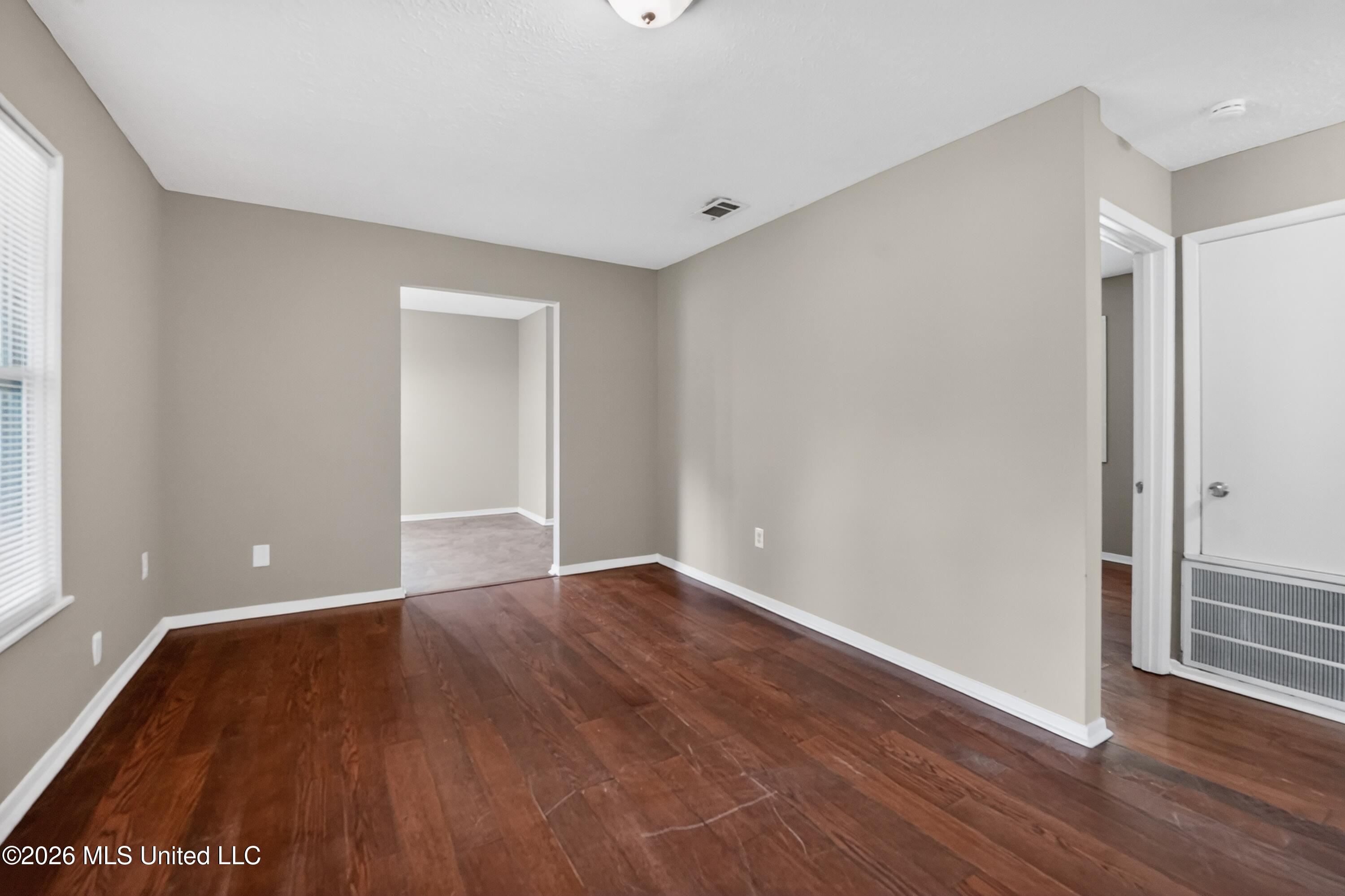 1220 Deeb Street Property Photo 15