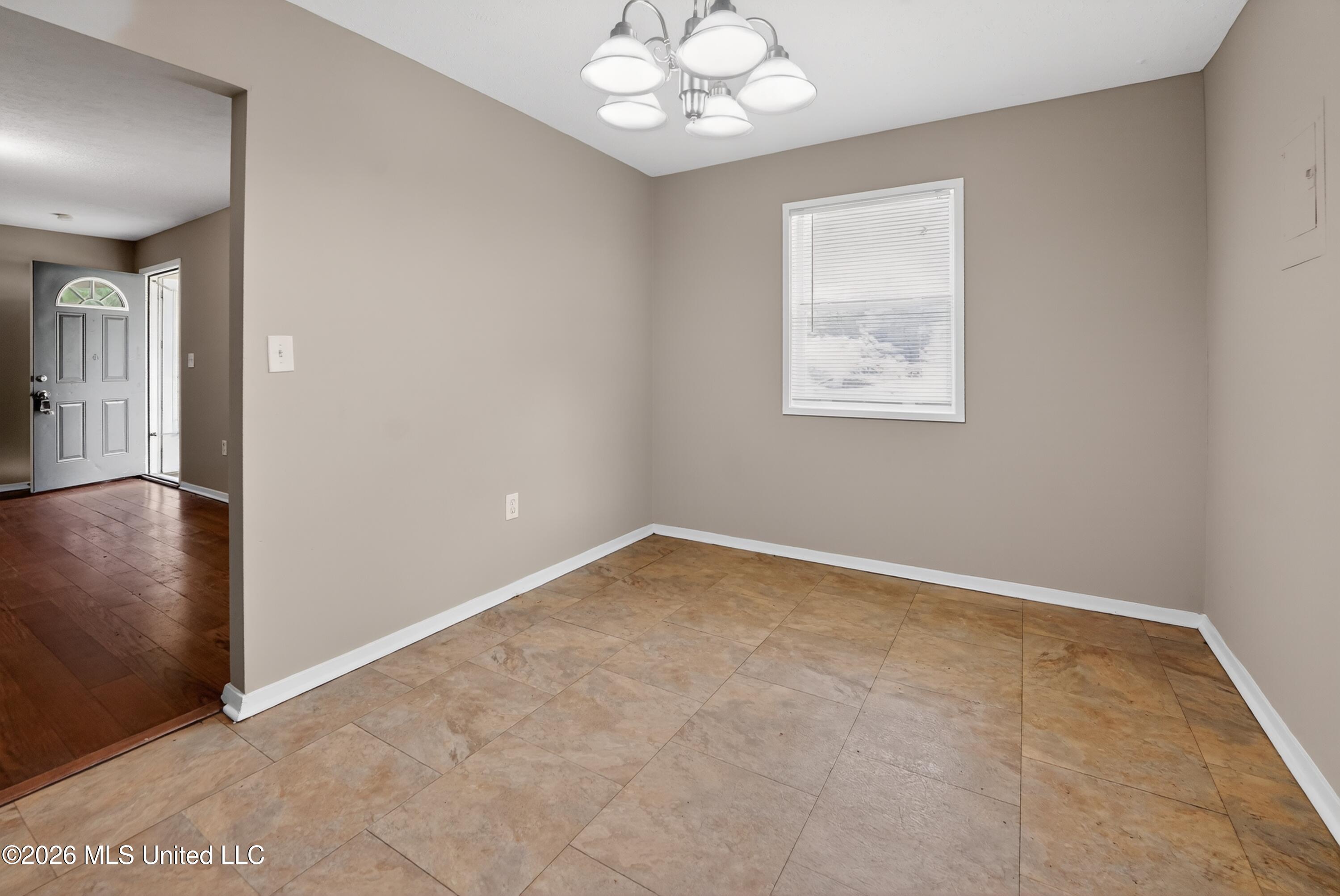 1220 Deeb Street Property Photo 16