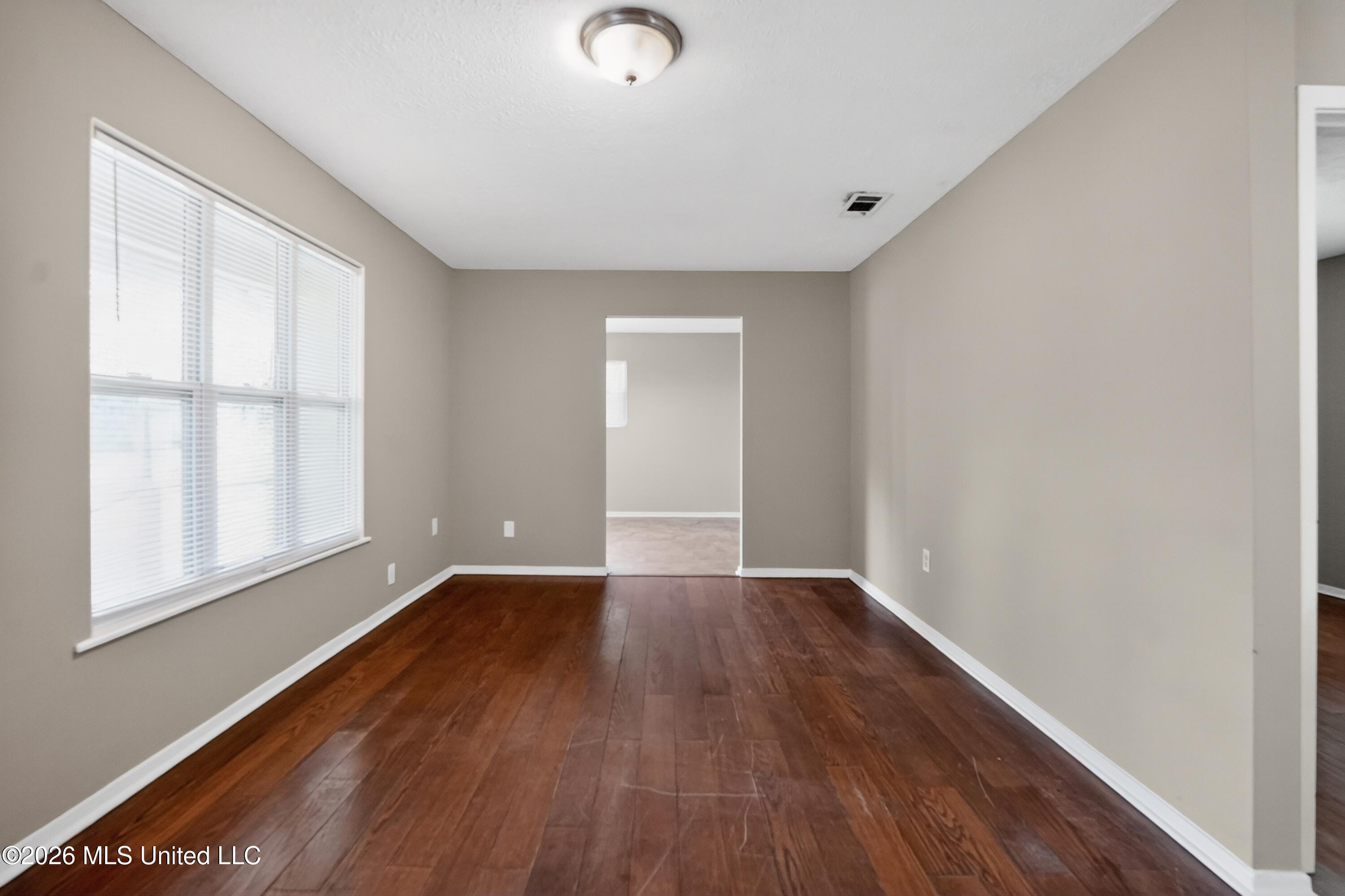 1220 Deeb Street Property Photo 17