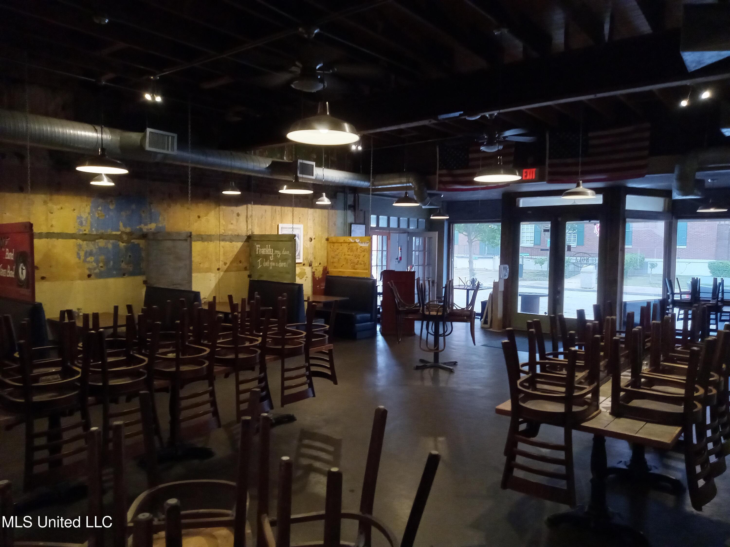 112 Court Avenue Property Photo 8