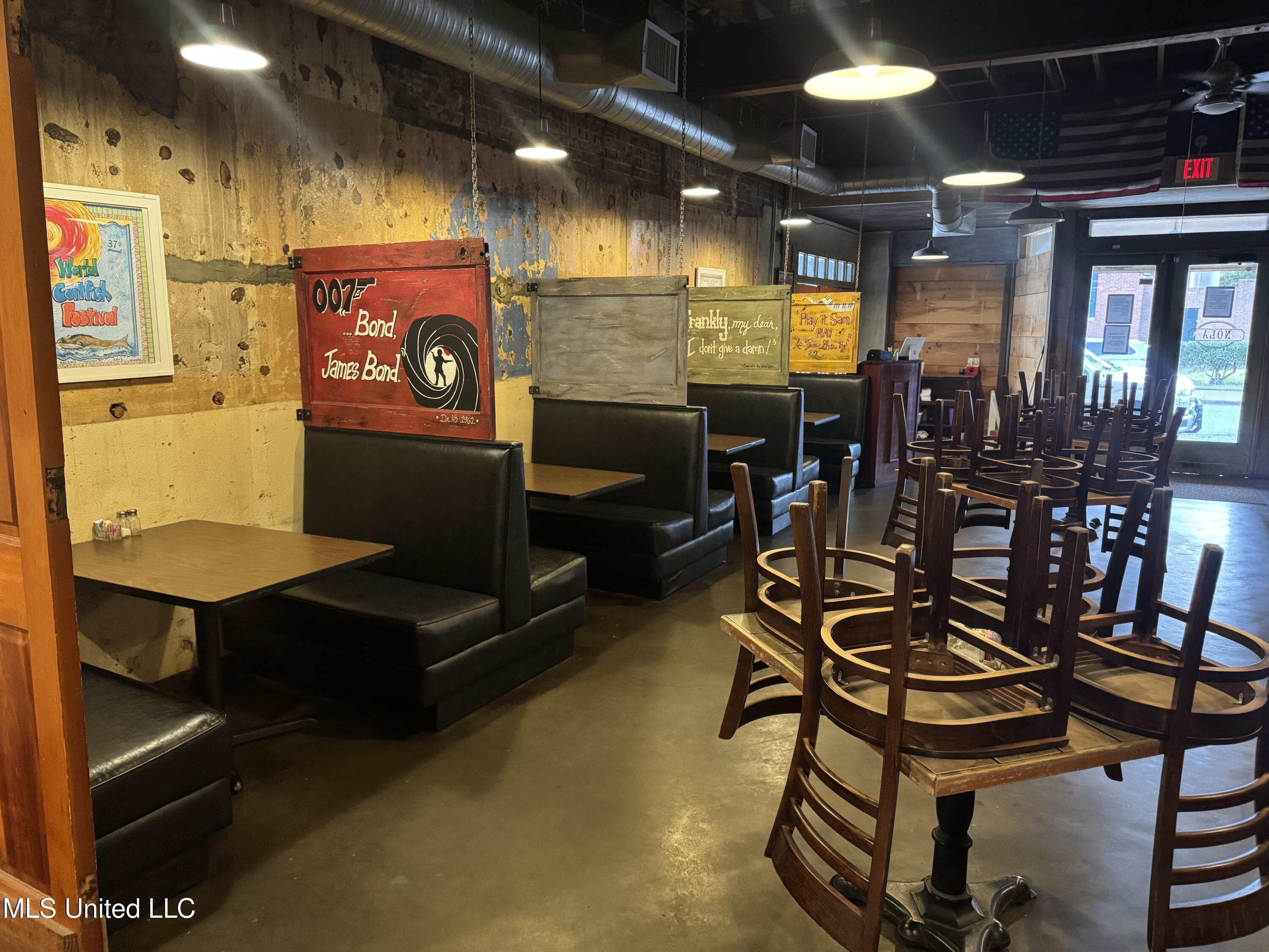 112 Court Avenue Property Photo 14