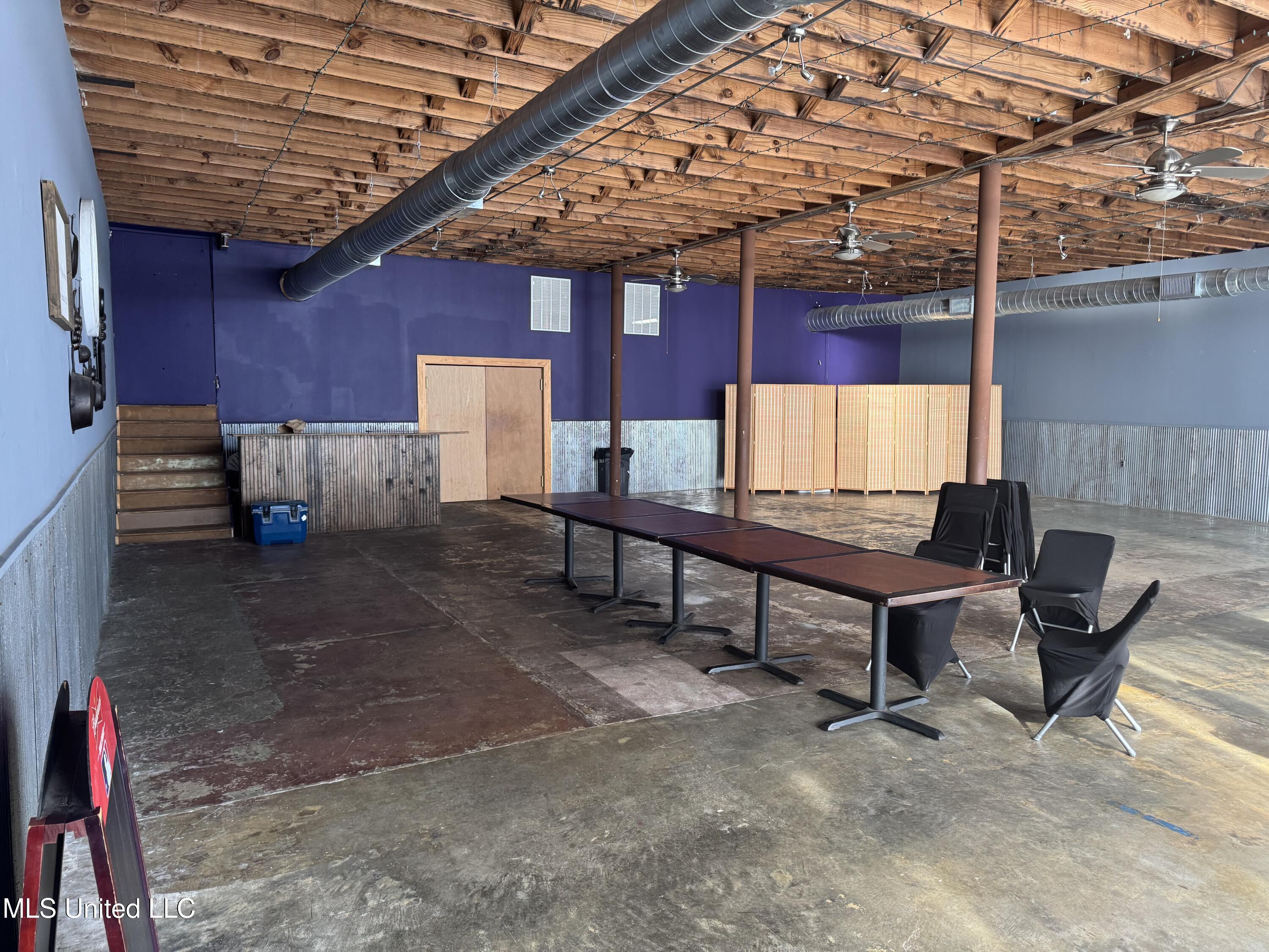 112 Court Avenue Property Photo 26