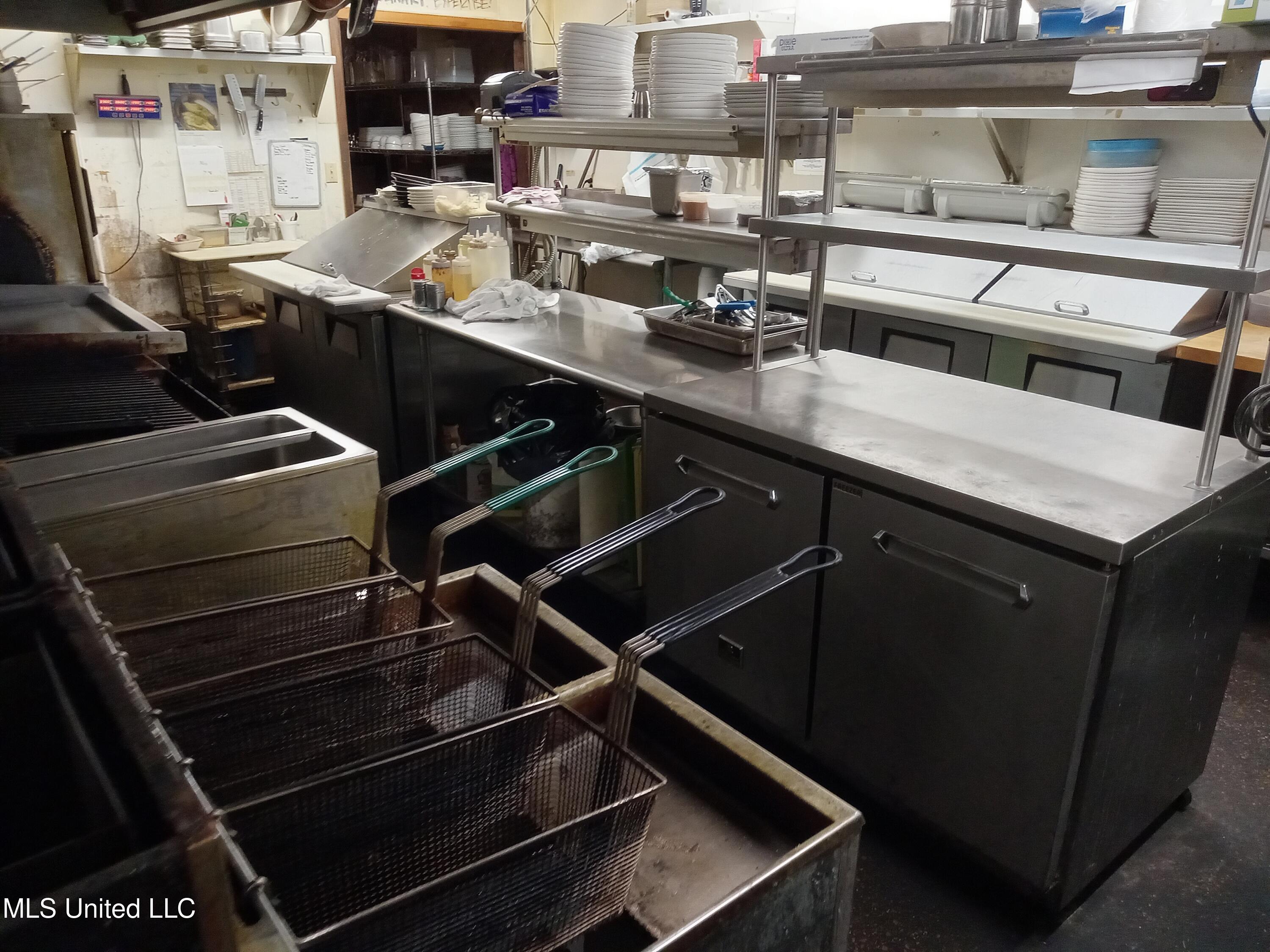 112 Court Avenue Property Photo 31