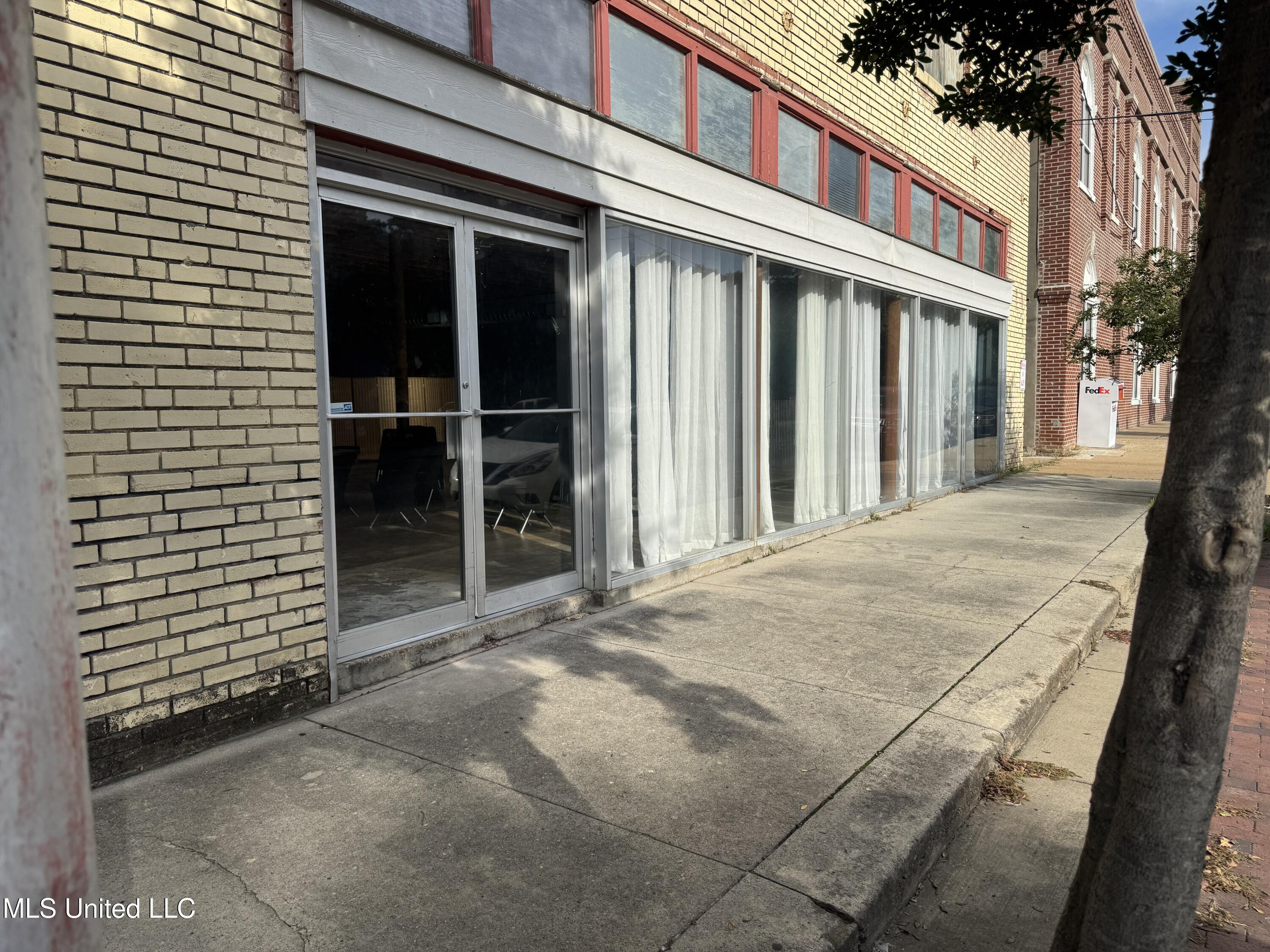 112 Court Avenue Property Photo 34