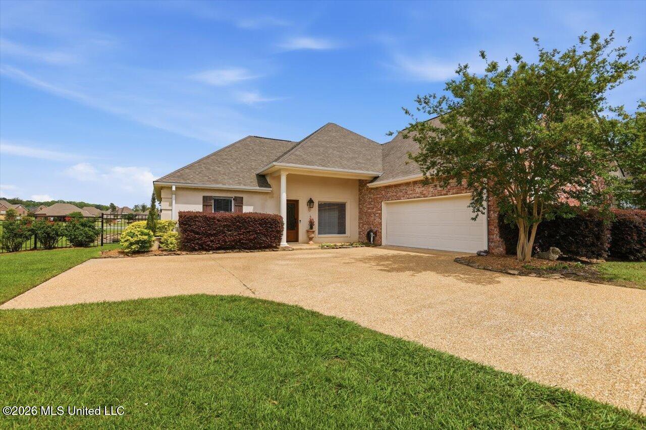 429 Providence Drive Property Photo 2