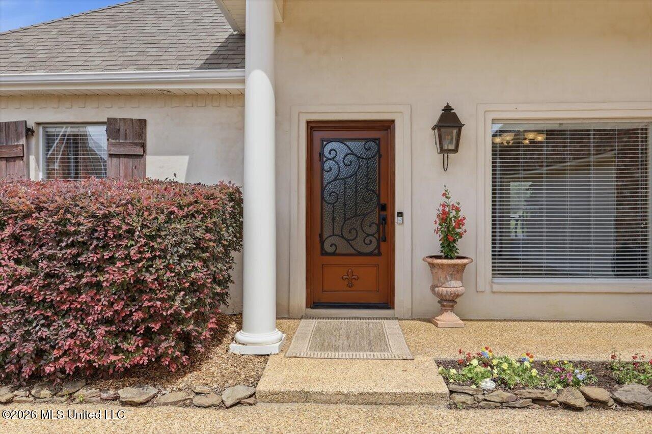 429 Providence Drive Property Photo 3
