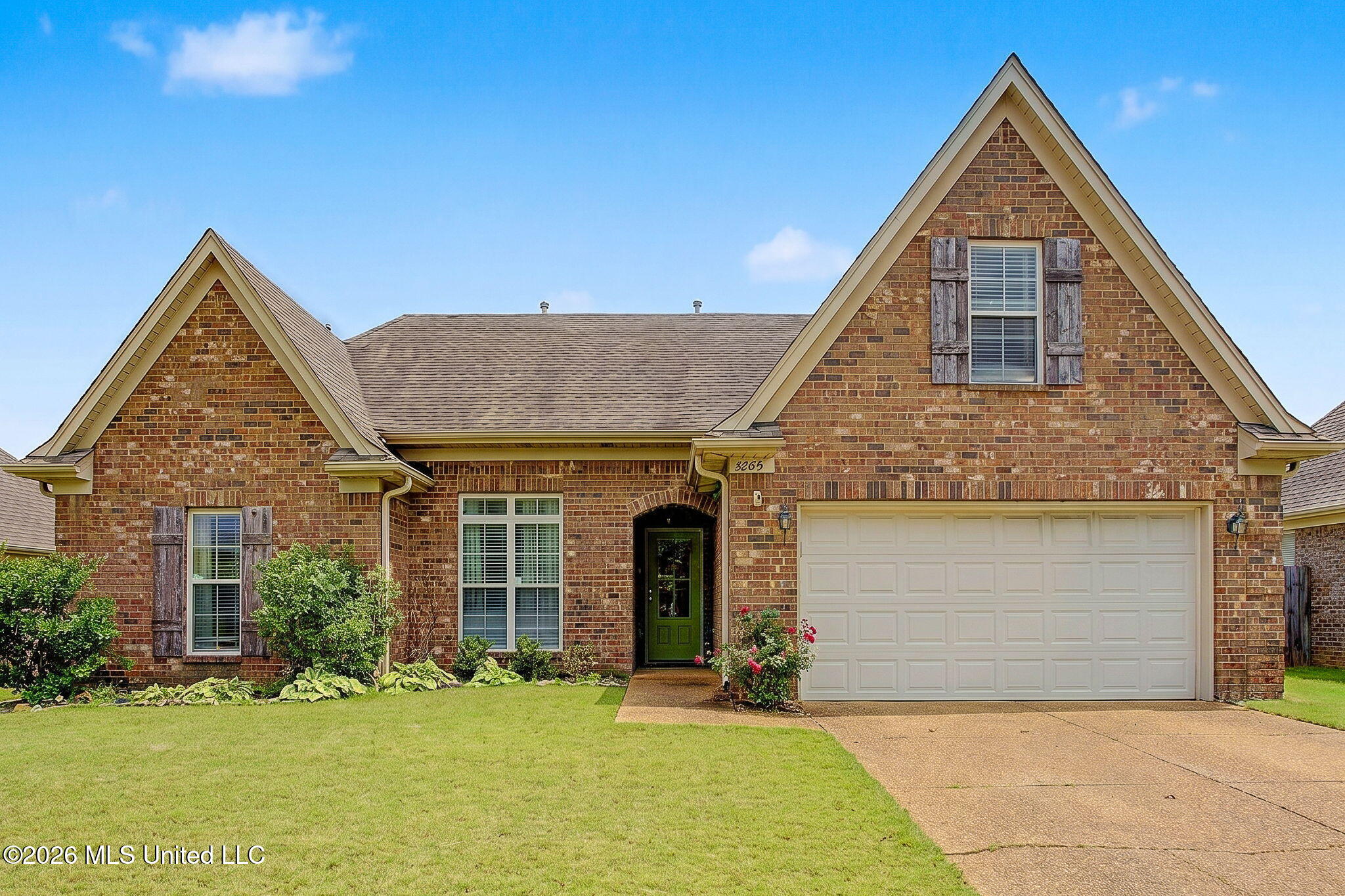 2669 Harvest Tree Drive Property Photo 2