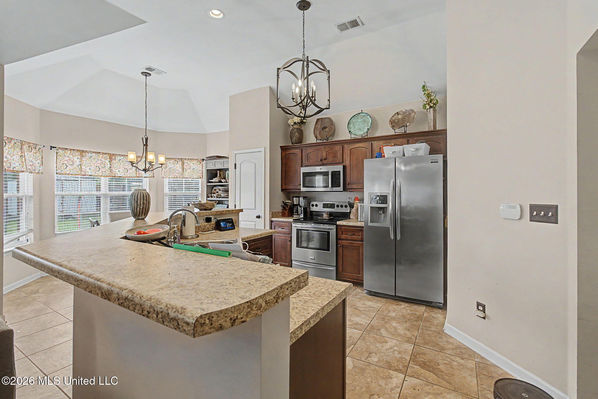 2669 Harvest Tree Drive Property Photo 10