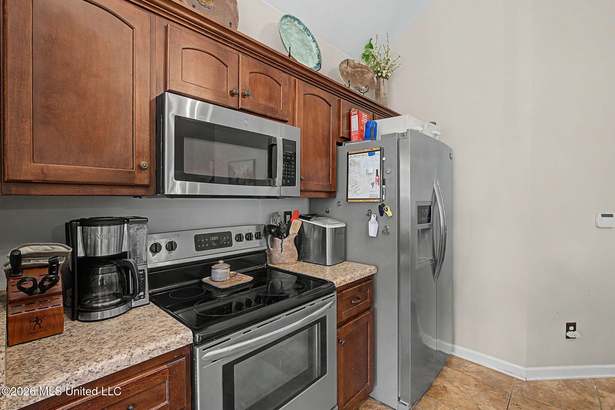 2669 Harvest Tree Drive Property Photo 12