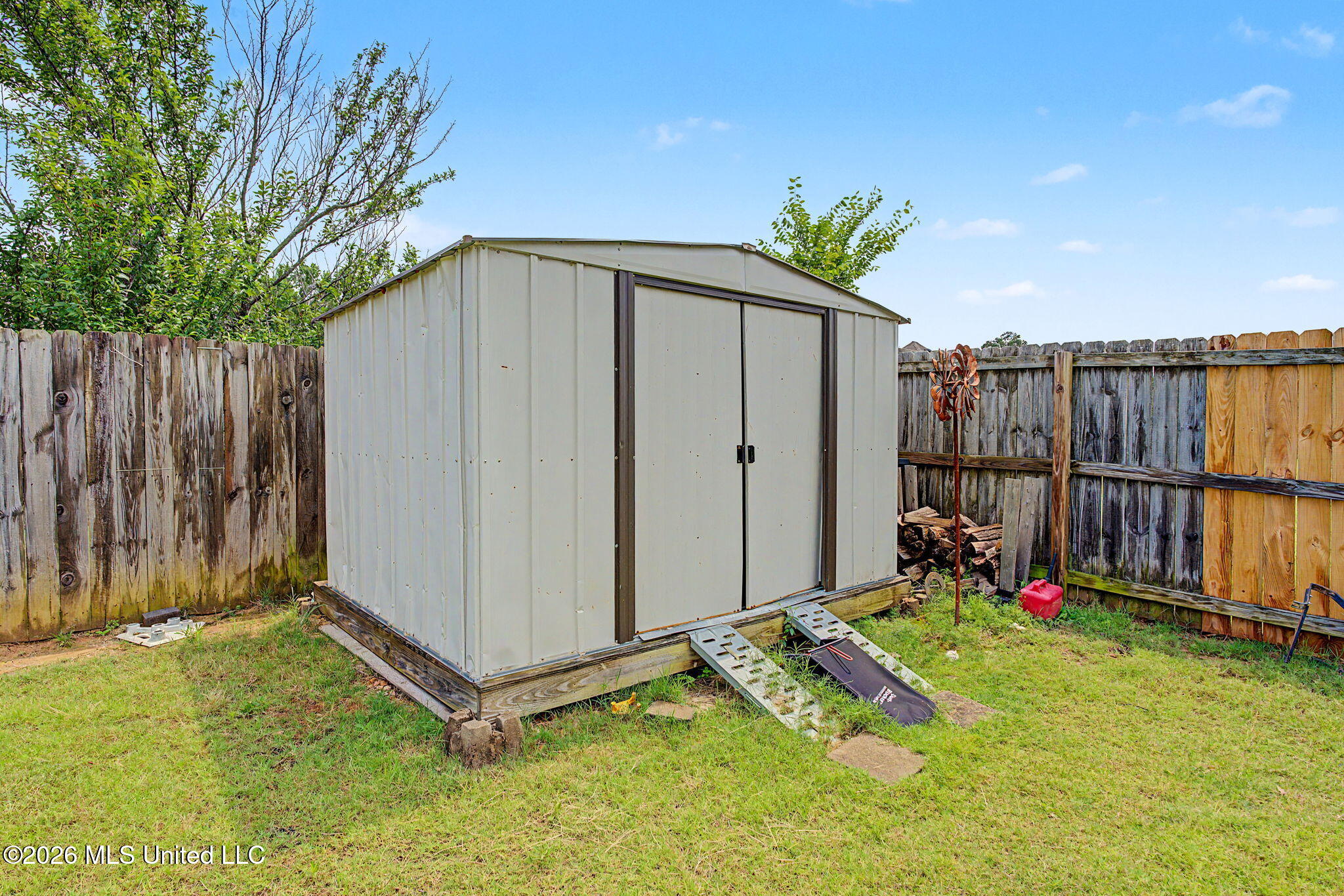 2669 Harvest Tree Drive Property Photo 24