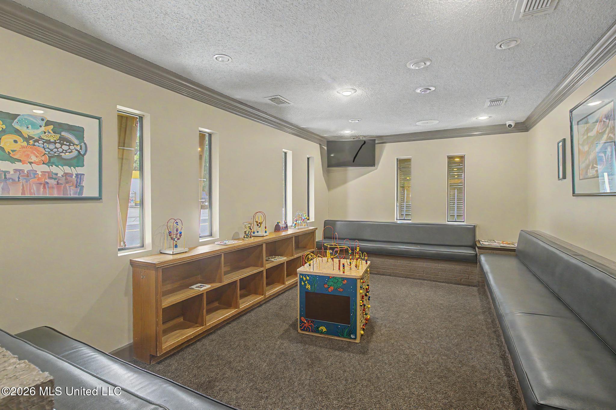 1070 Judge Sekul Avenue Property Photo 3