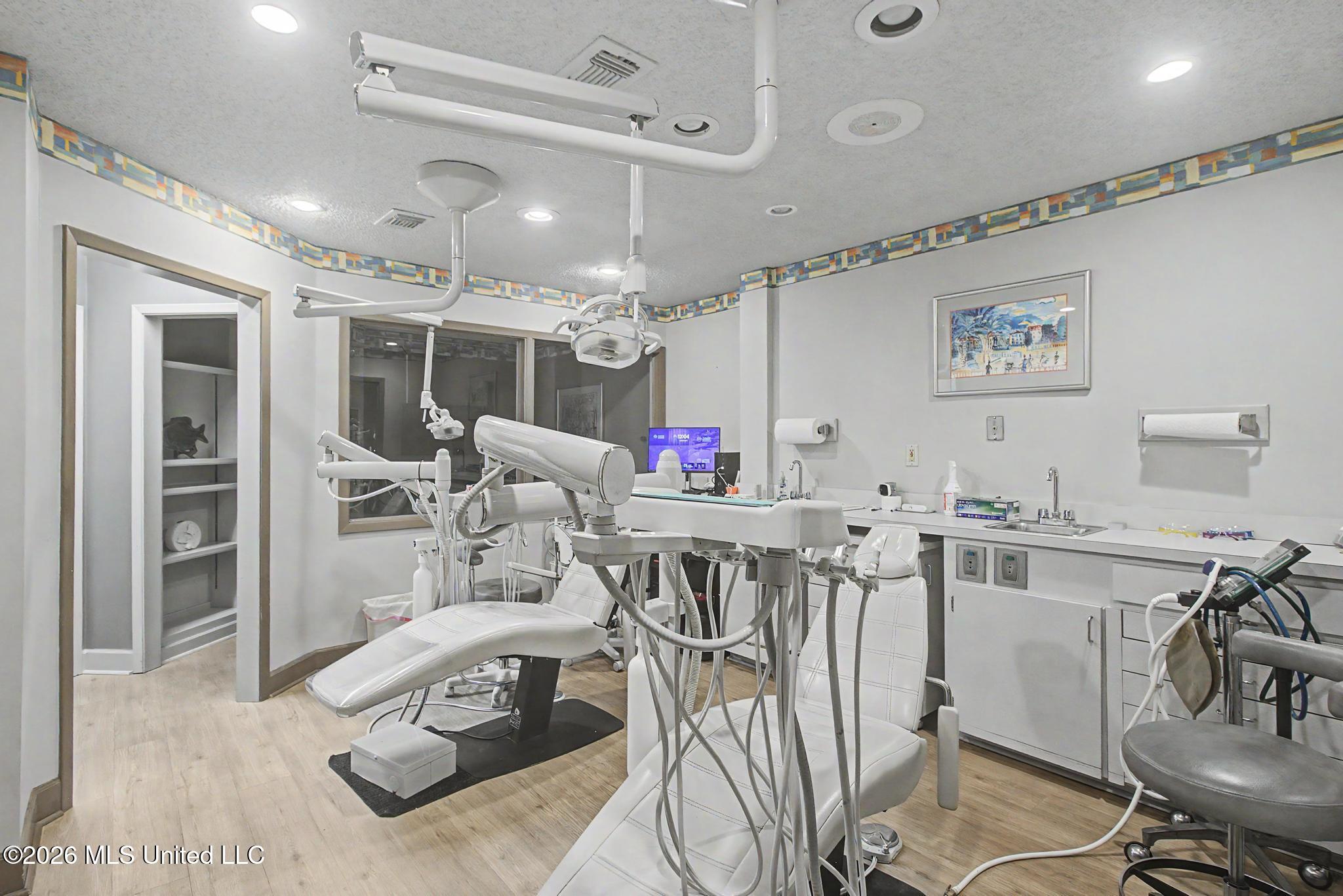 1070 Judge Sekul Avenue Property Photo 12