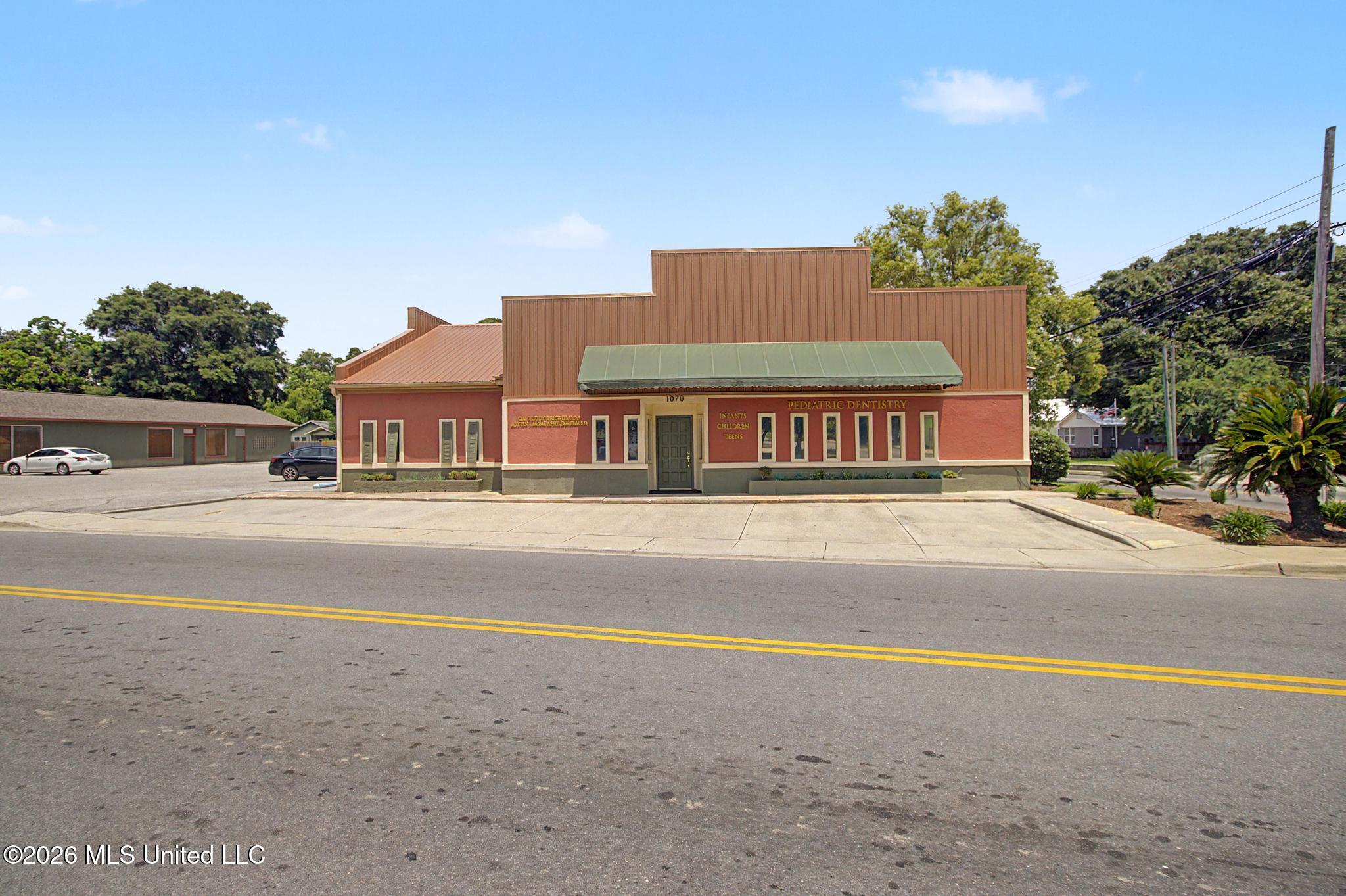 1070 Judge Sekul Avenue Property Photo 23