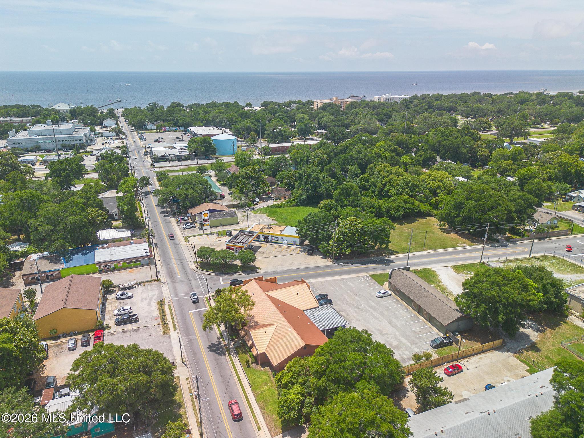 1070 Judge Sekul Avenue Property Photo 28
