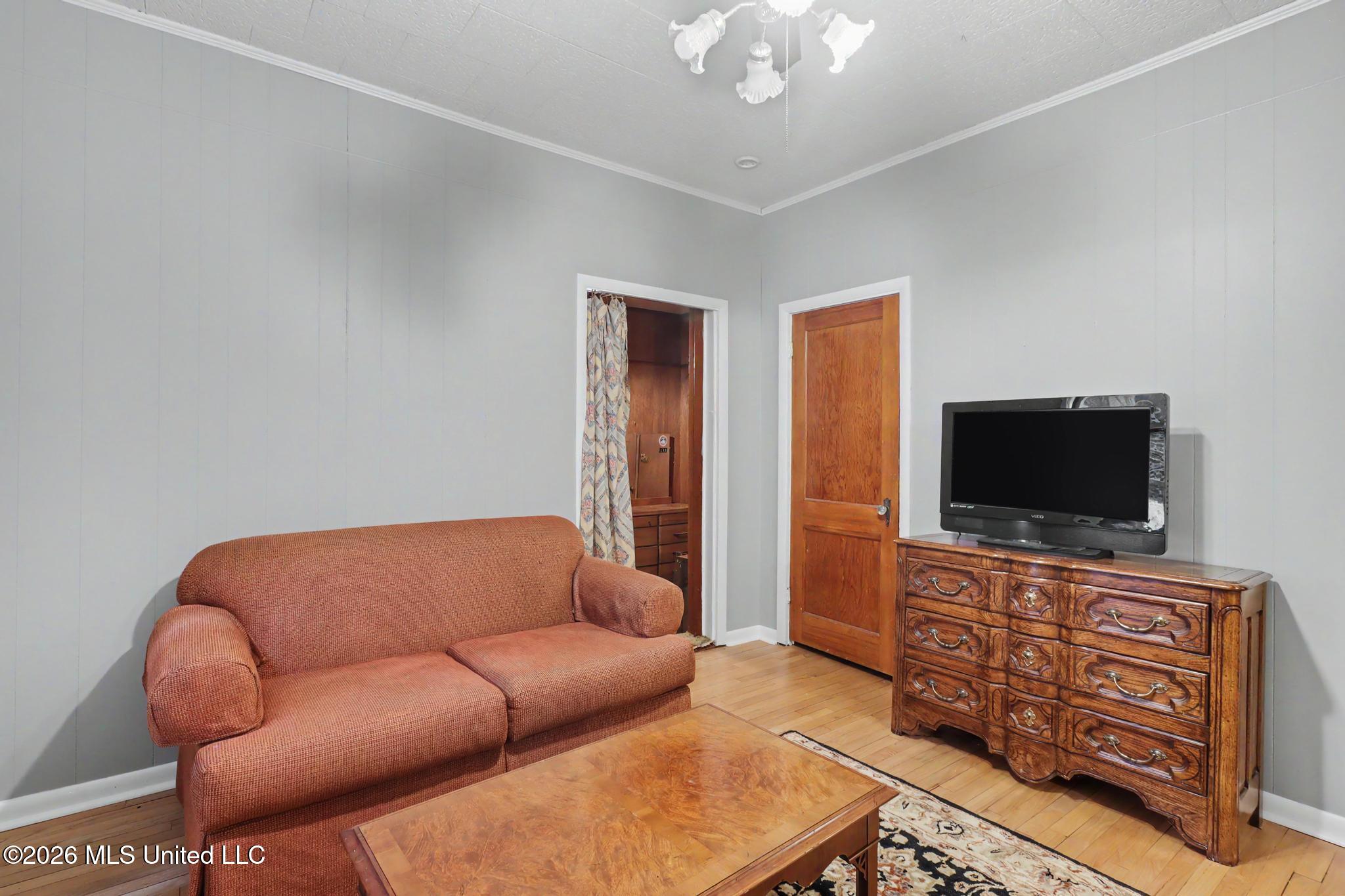 1070 Judge Sekul Avenue Property Photo 35