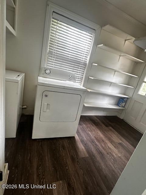 667 Roosevelt Street Property Photo 4