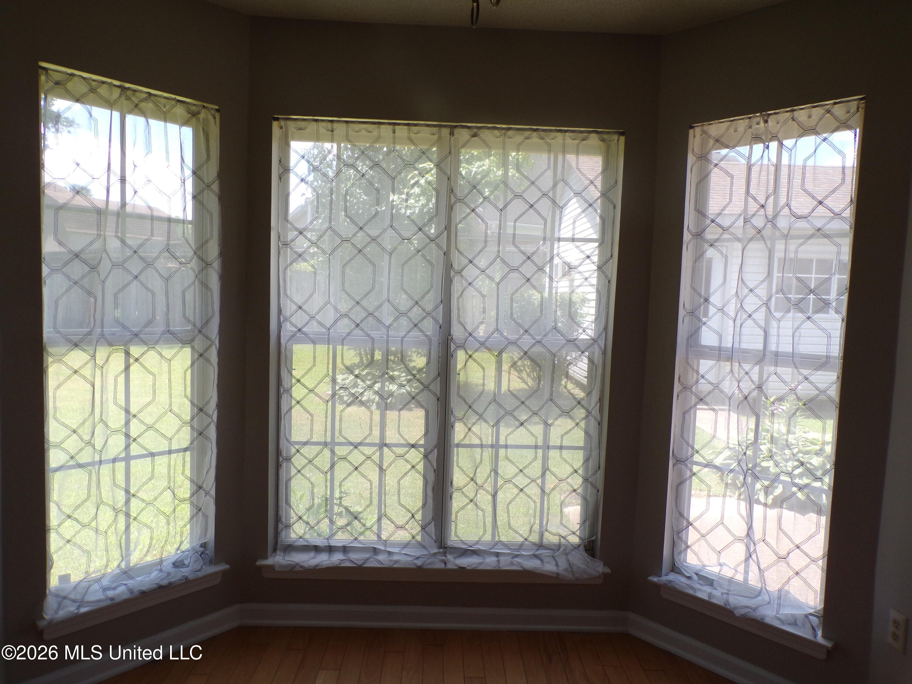 7395 Fox Hollow Lane Property Photo 13