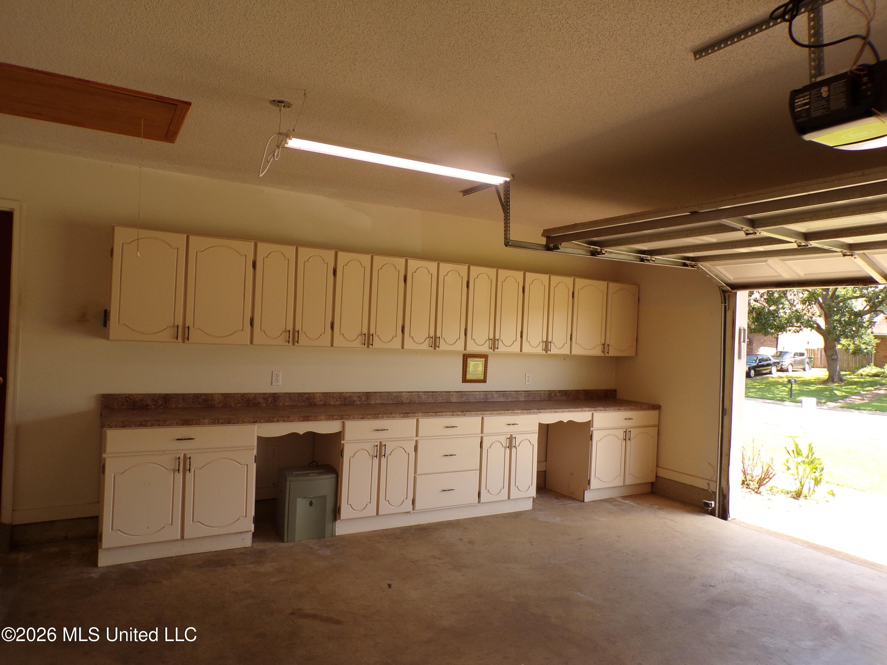 7395 Fox Hollow Lane Property Photo 30