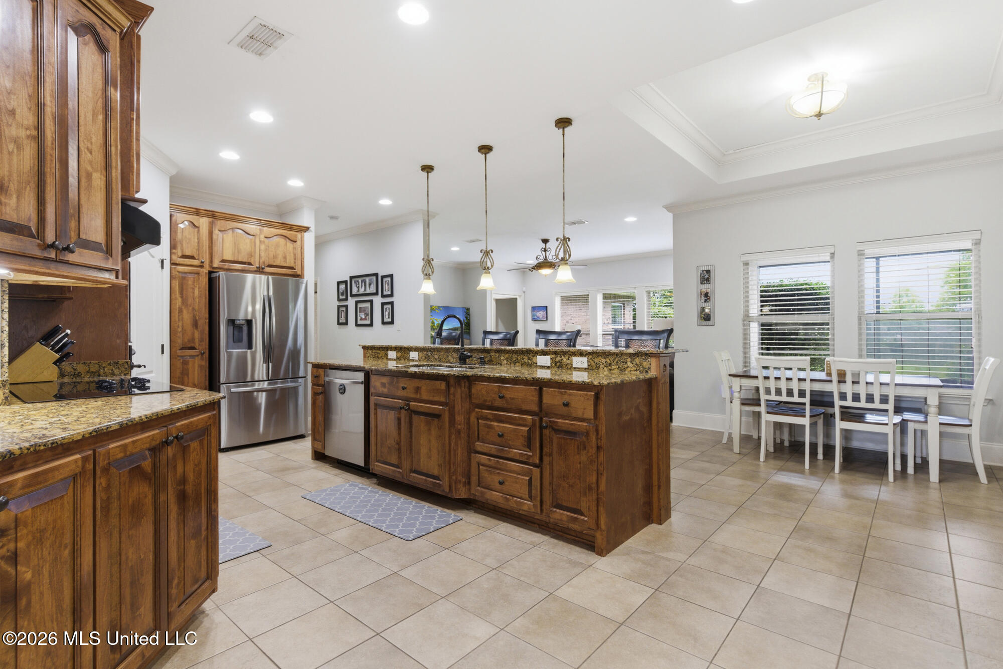 6208 Savanna Drive Property Photo 4