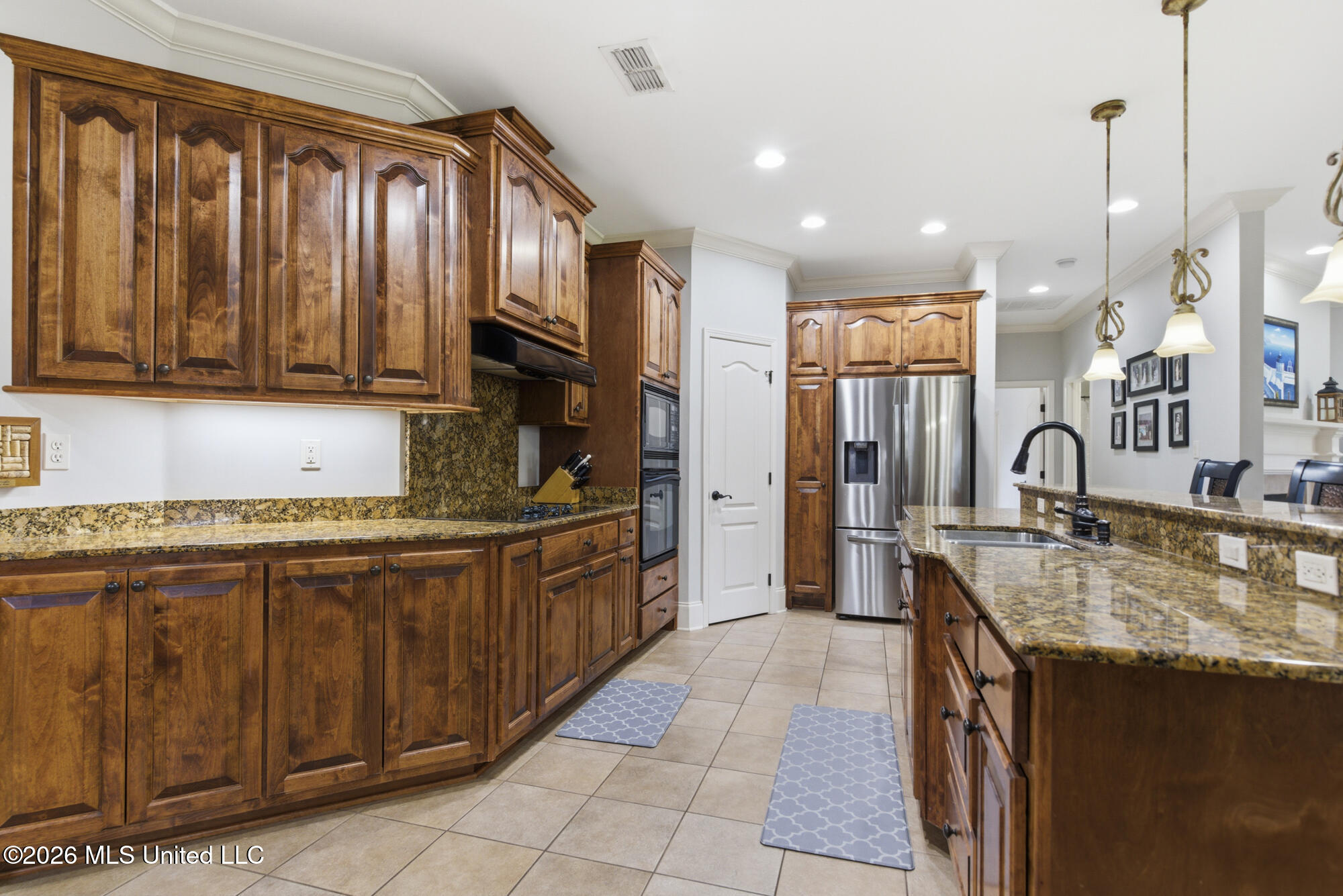 6208 Savanna Drive Property Photo 5